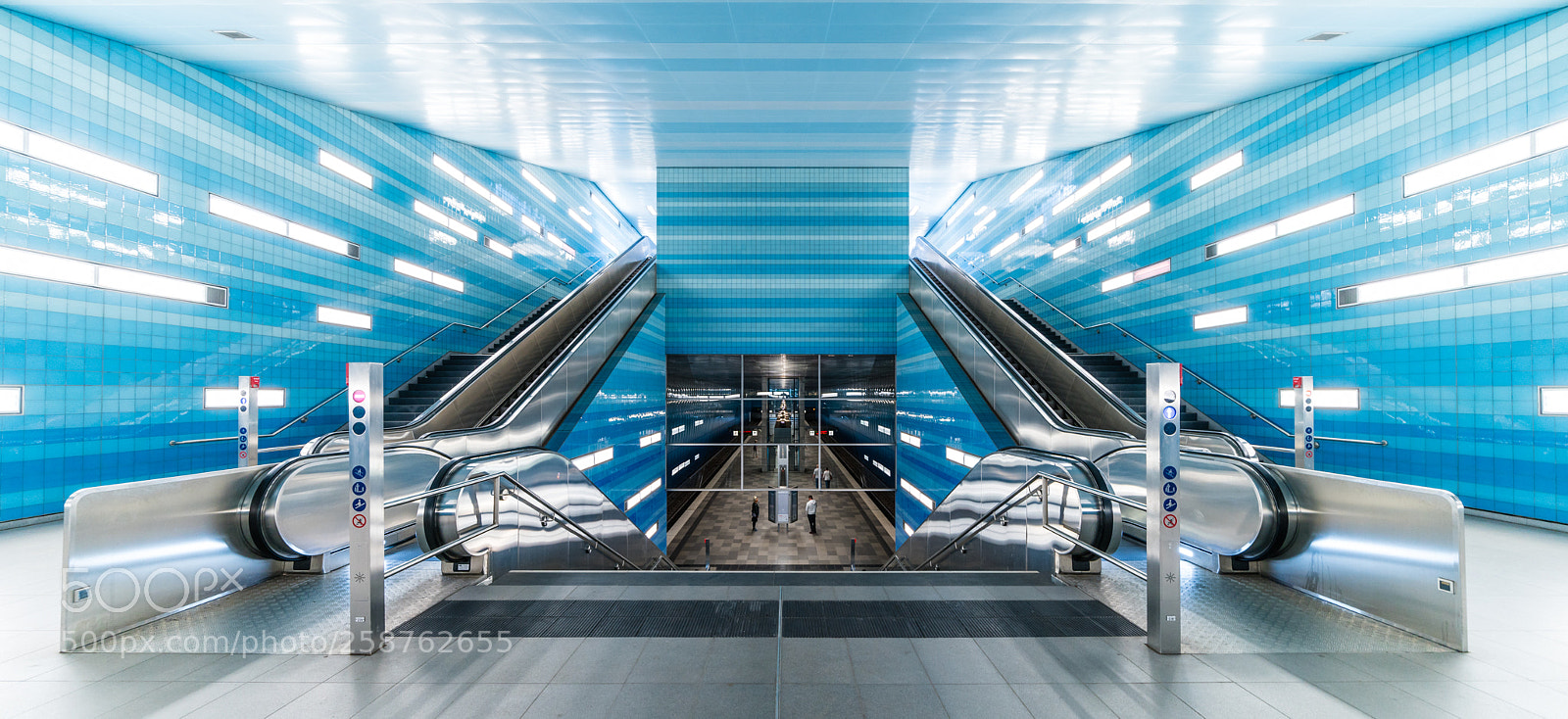Sony a7R II sample photo. Überseequartier photography