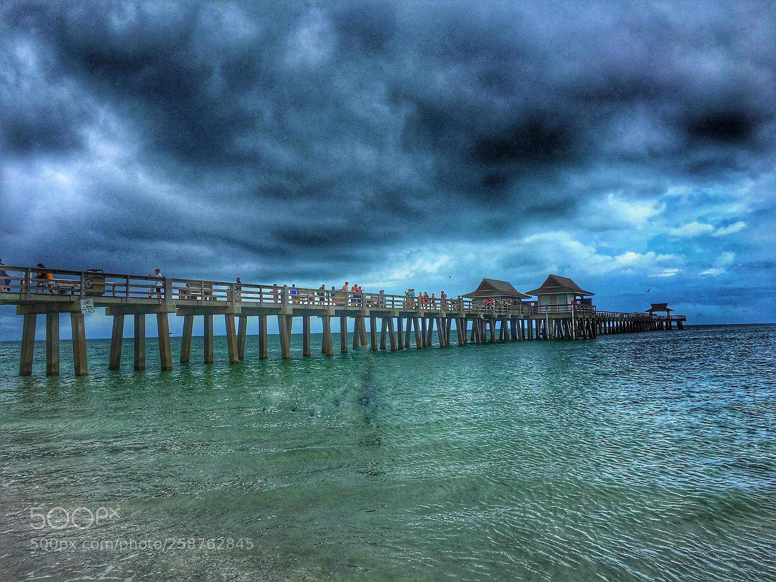 Apple iPhone 6s sample photo. Beach and rain  photography