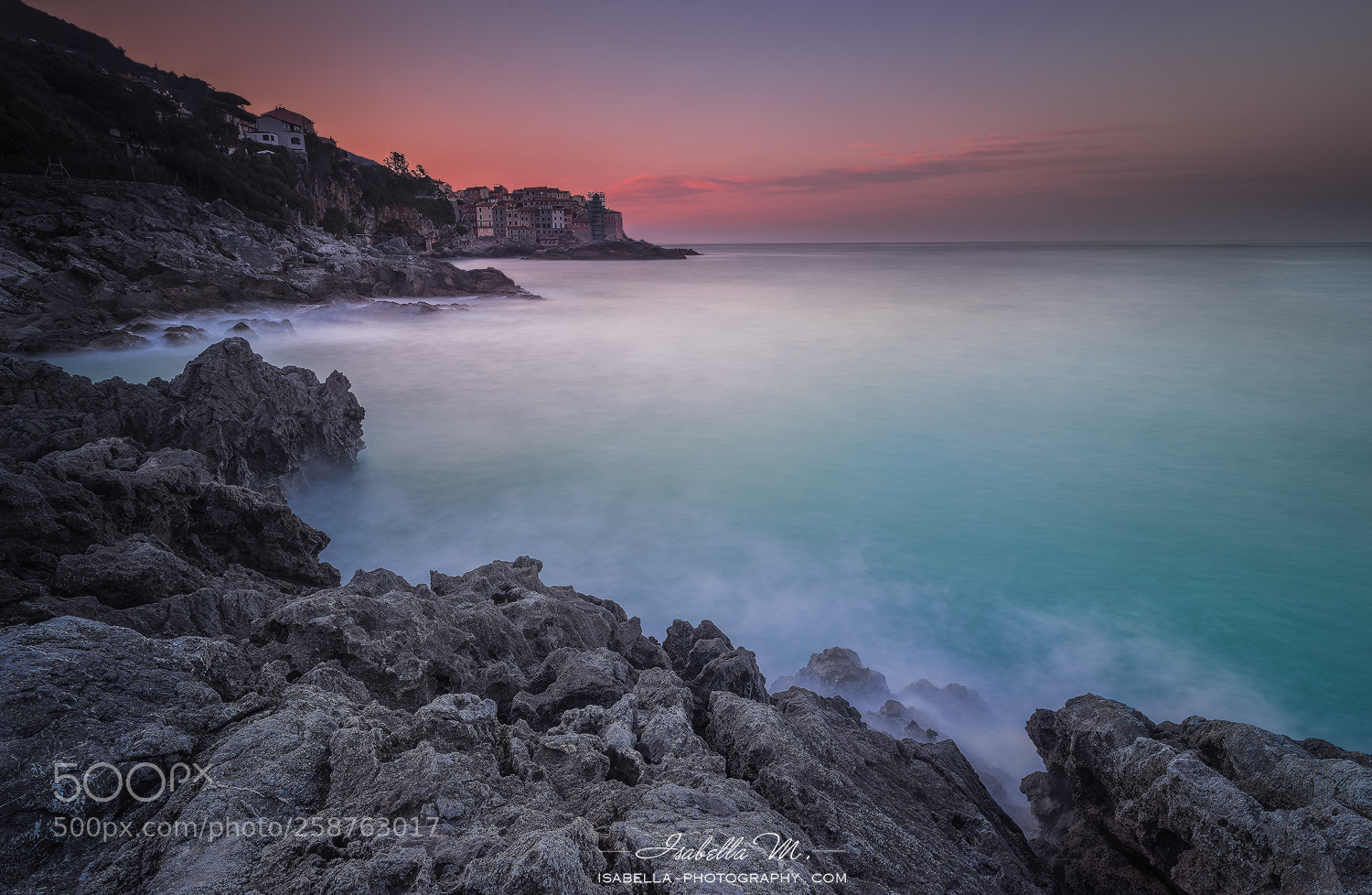 Nikon D800 sample photo. Sunrise in tellaro photography