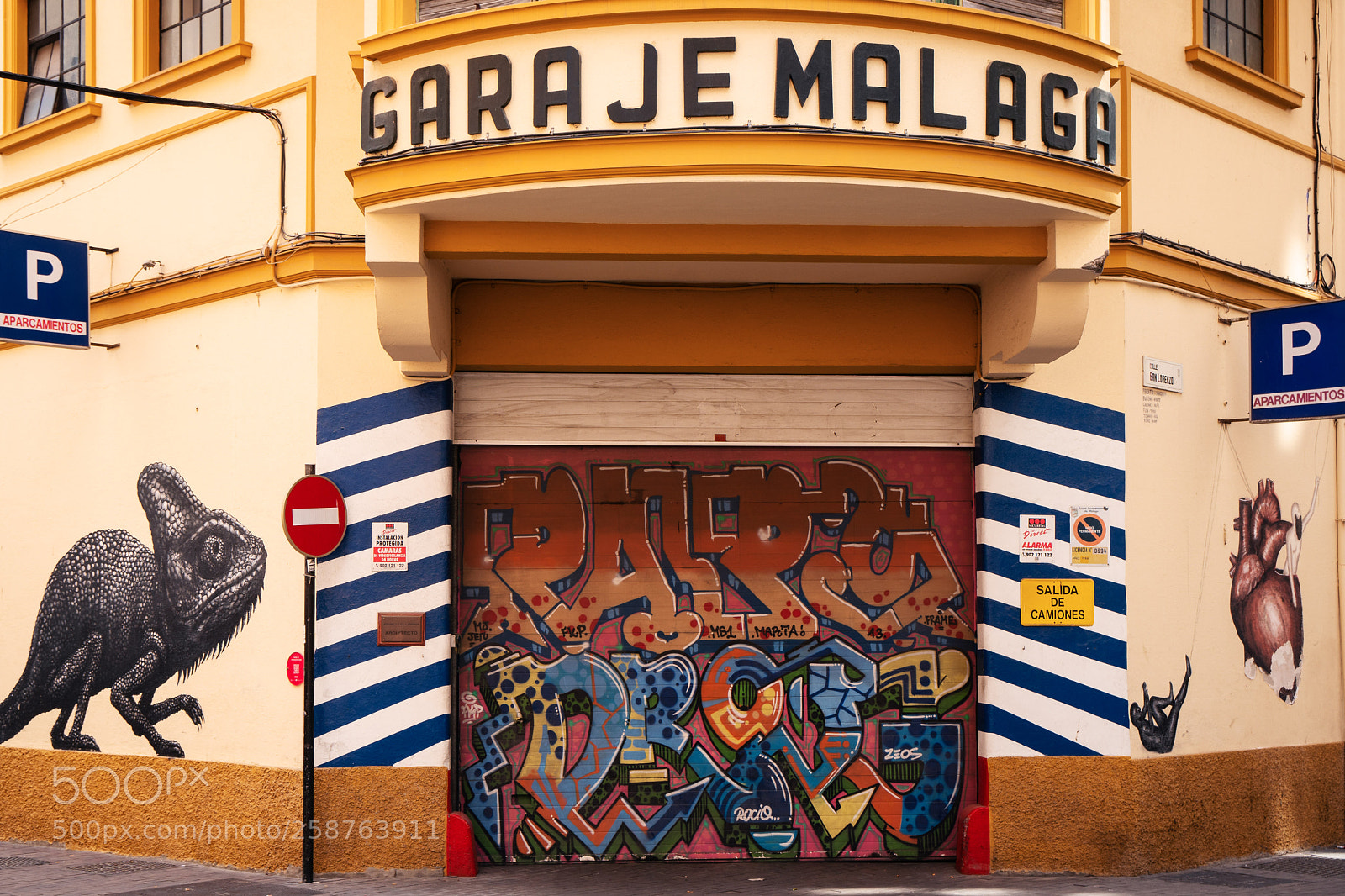 Sony a6300 sample photo. Street art corner photography