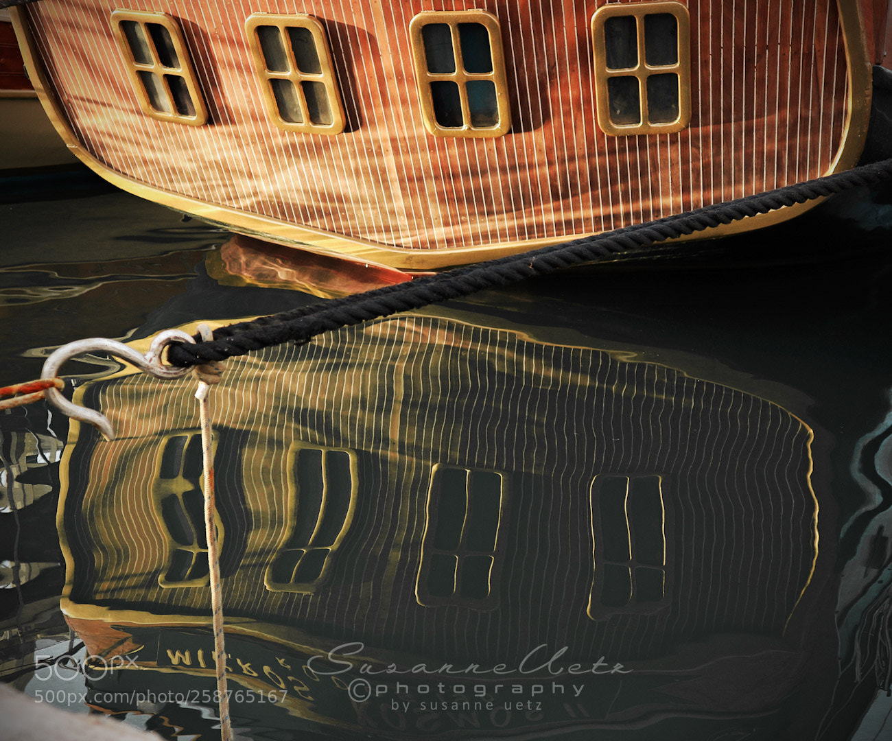 Canon EOS M10 sample photo. Pirate ship photography