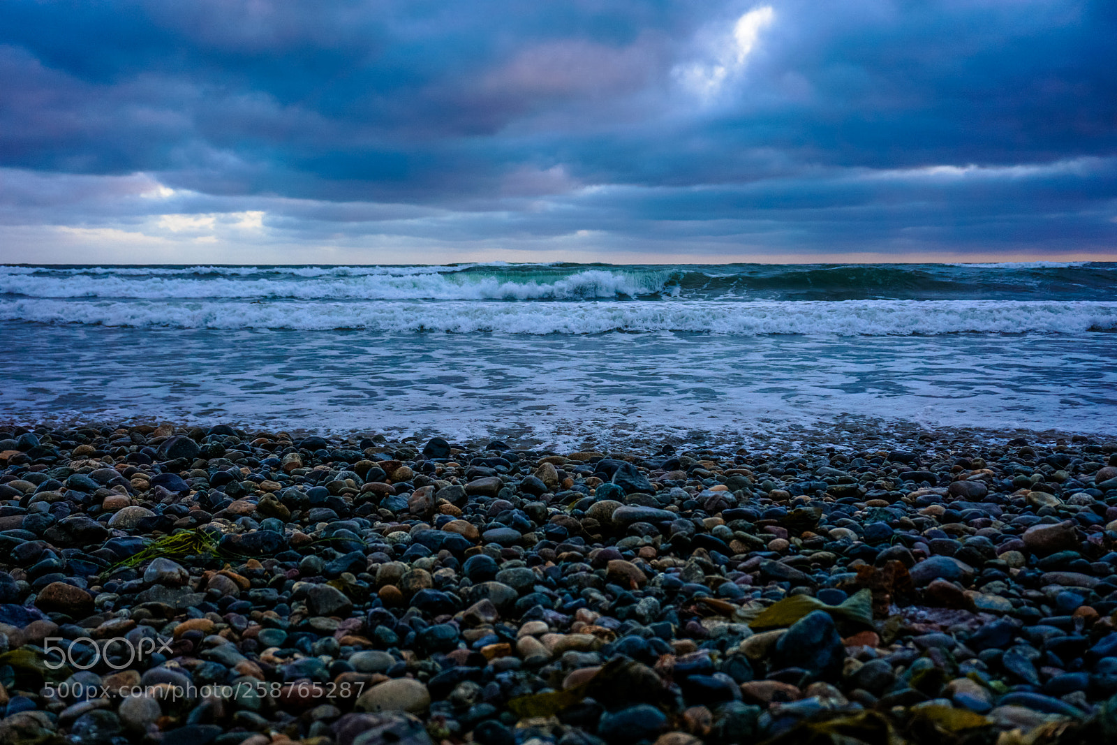 Sony a6000 sample photo. A rocky pacific sunset photography