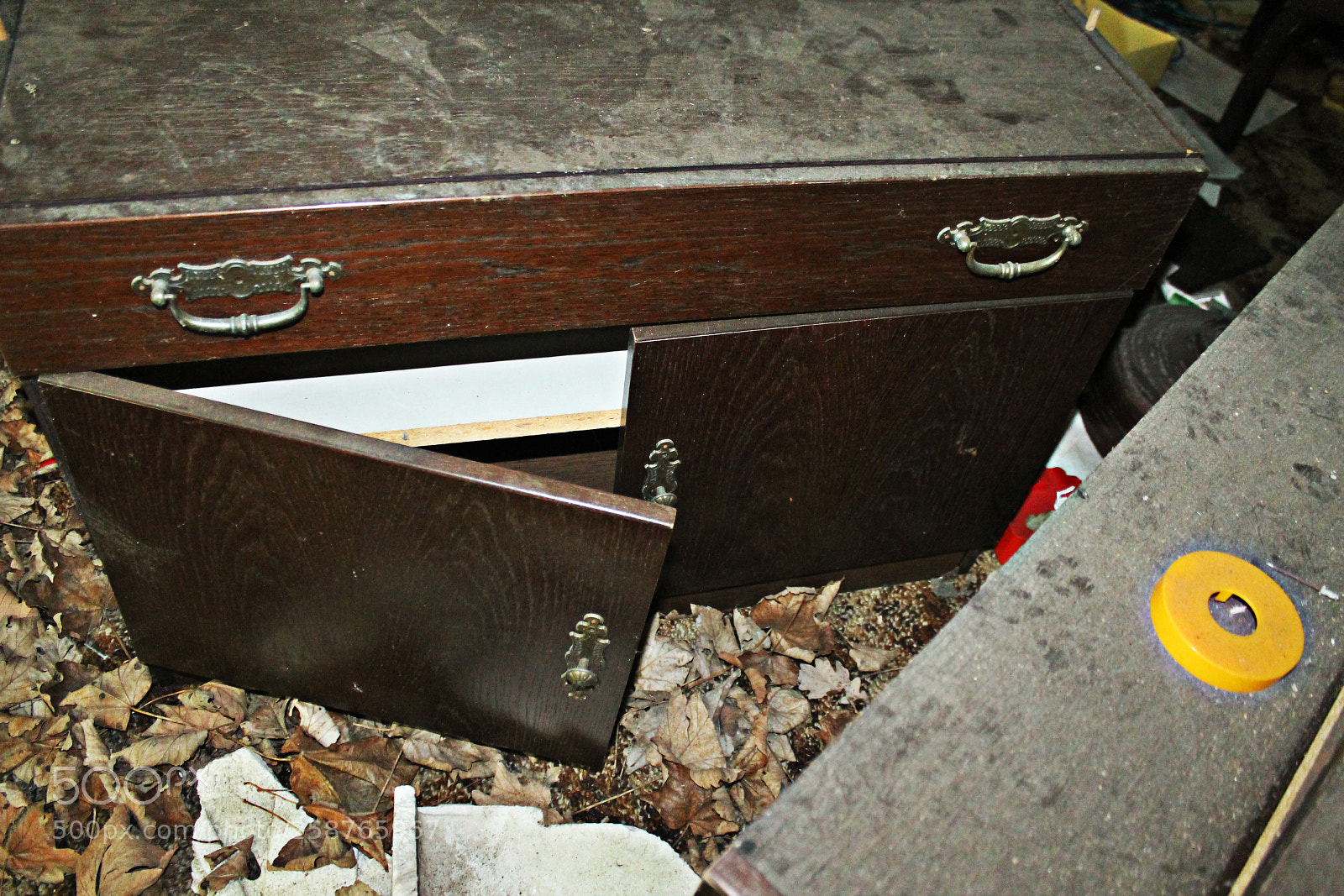 Canon EOS 1100D (EOS Rebel T3 / EOS Kiss X50) sample photo. Ghost house in the photography