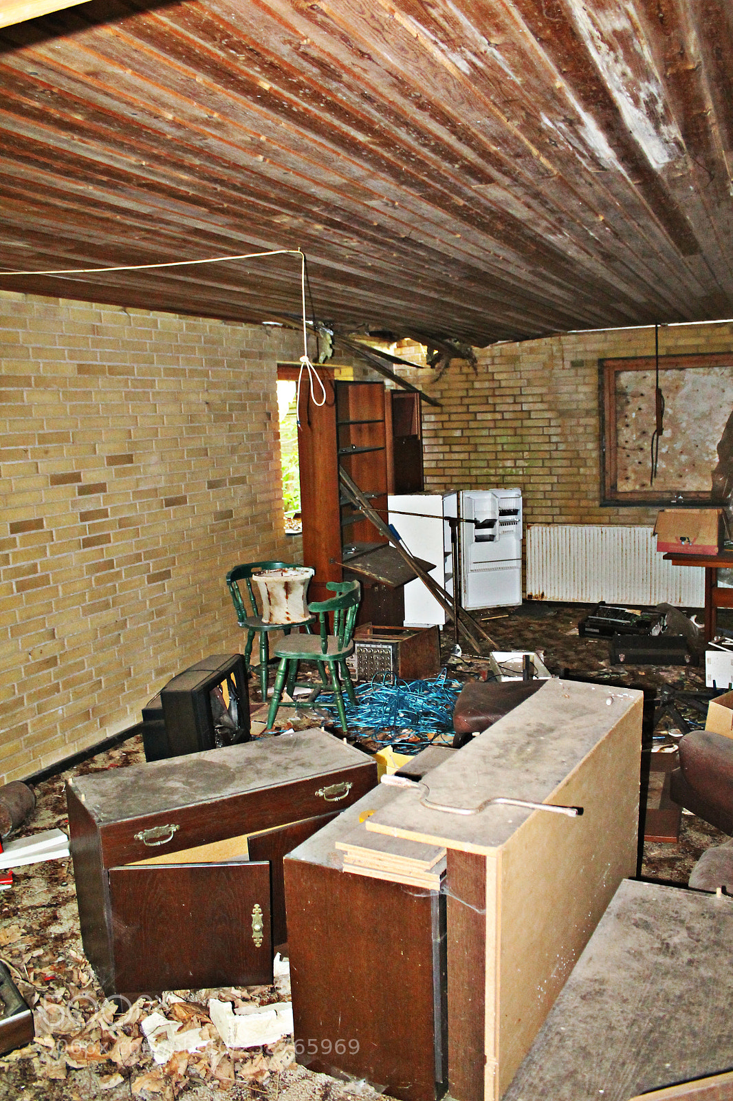 Canon EOS 1100D (EOS Rebel T3 / EOS Kiss X50) sample photo. Ghost house in the photography