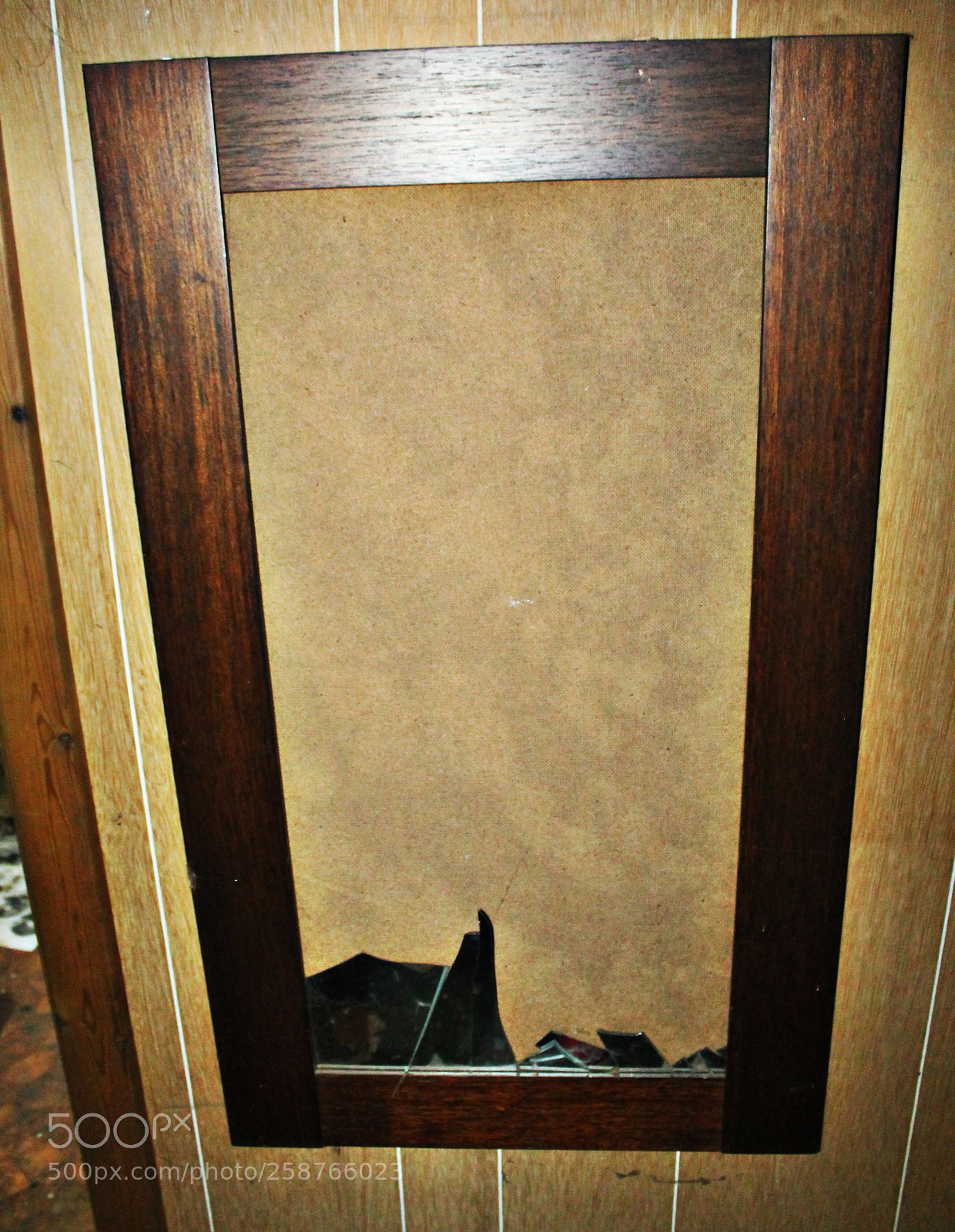 Canon EOS 1100D (EOS Rebel T3 / EOS Kiss X50) sample photo. Ghost house in the photography