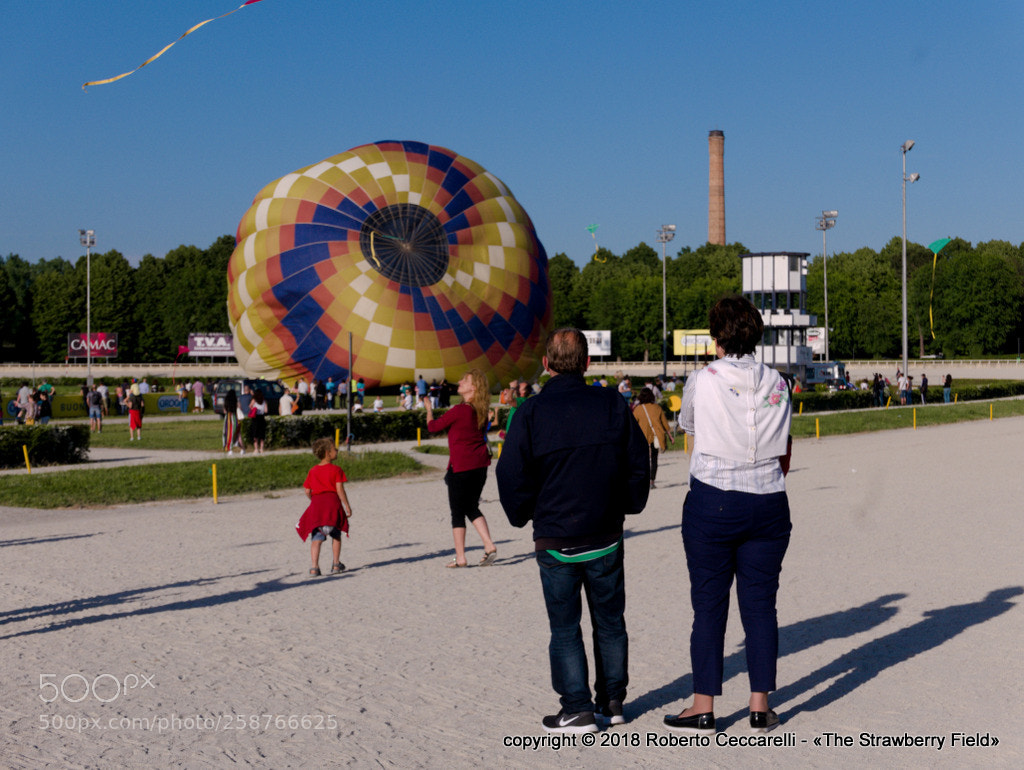 Panasonic Lumix DMC-LX100 sample photo. Festival delle mongolfiere photography