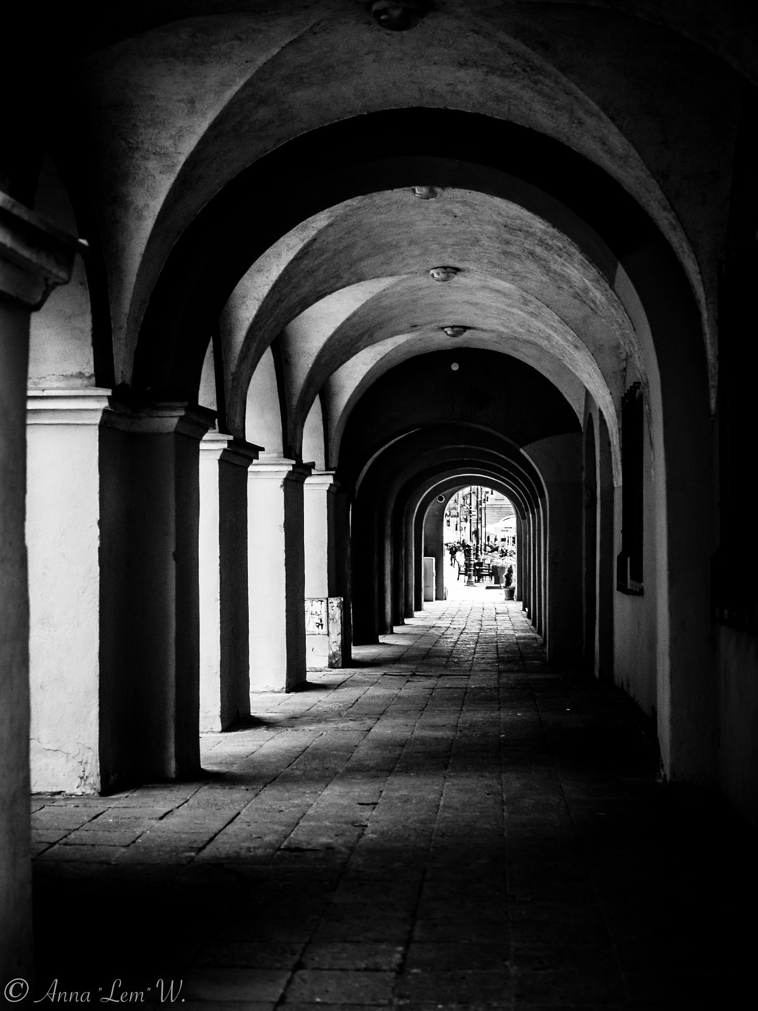 Olympus PEN E-PL5 sample photo. Pillars photography