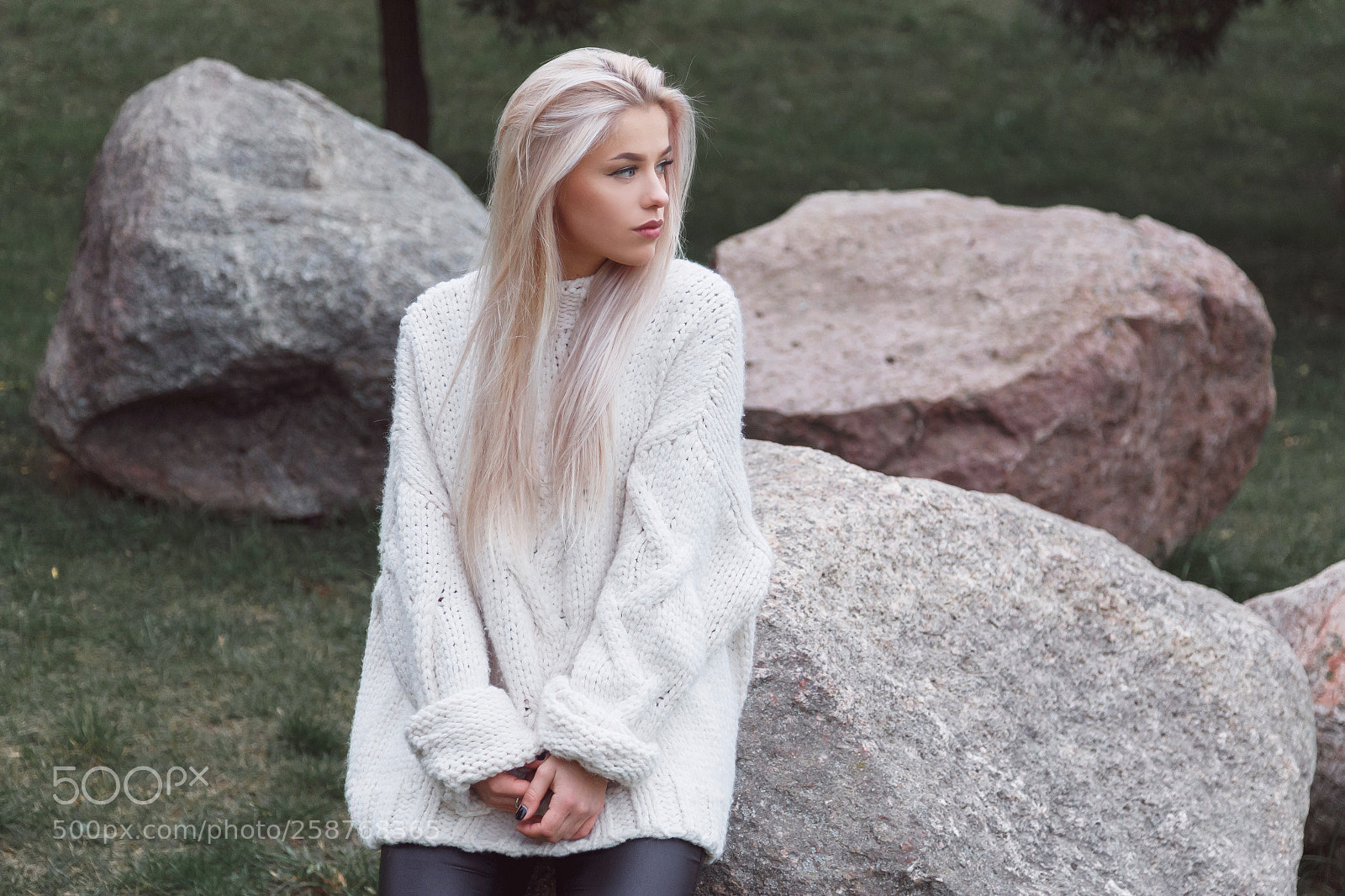 Canon EOS 6D sample photo. Blondhair beautiful female weared photography