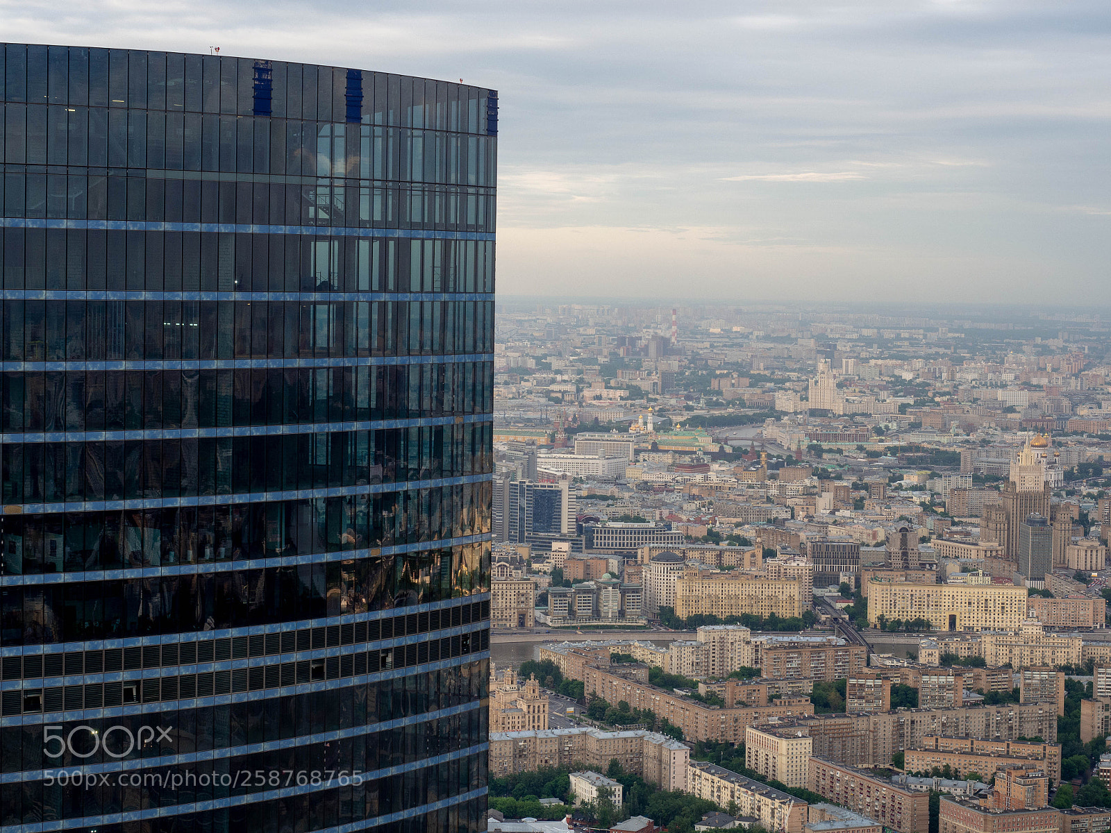 Olympus OM-D E-M10 II sample photo. 354 meters above moscow photography