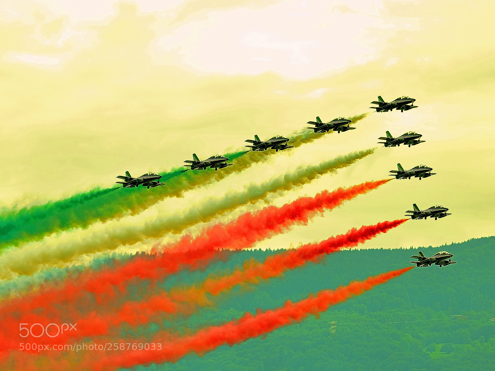 Nikon D3300 sample photo. Italian's top gun photography