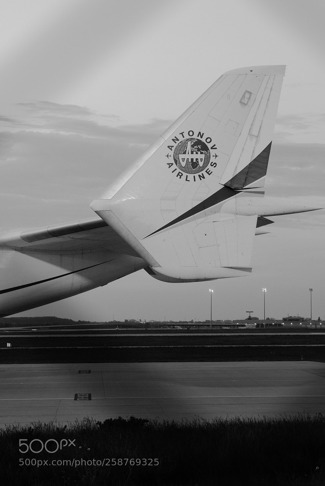Fujifilm X-T20 sample photo. Short visit / antonov 225 photography