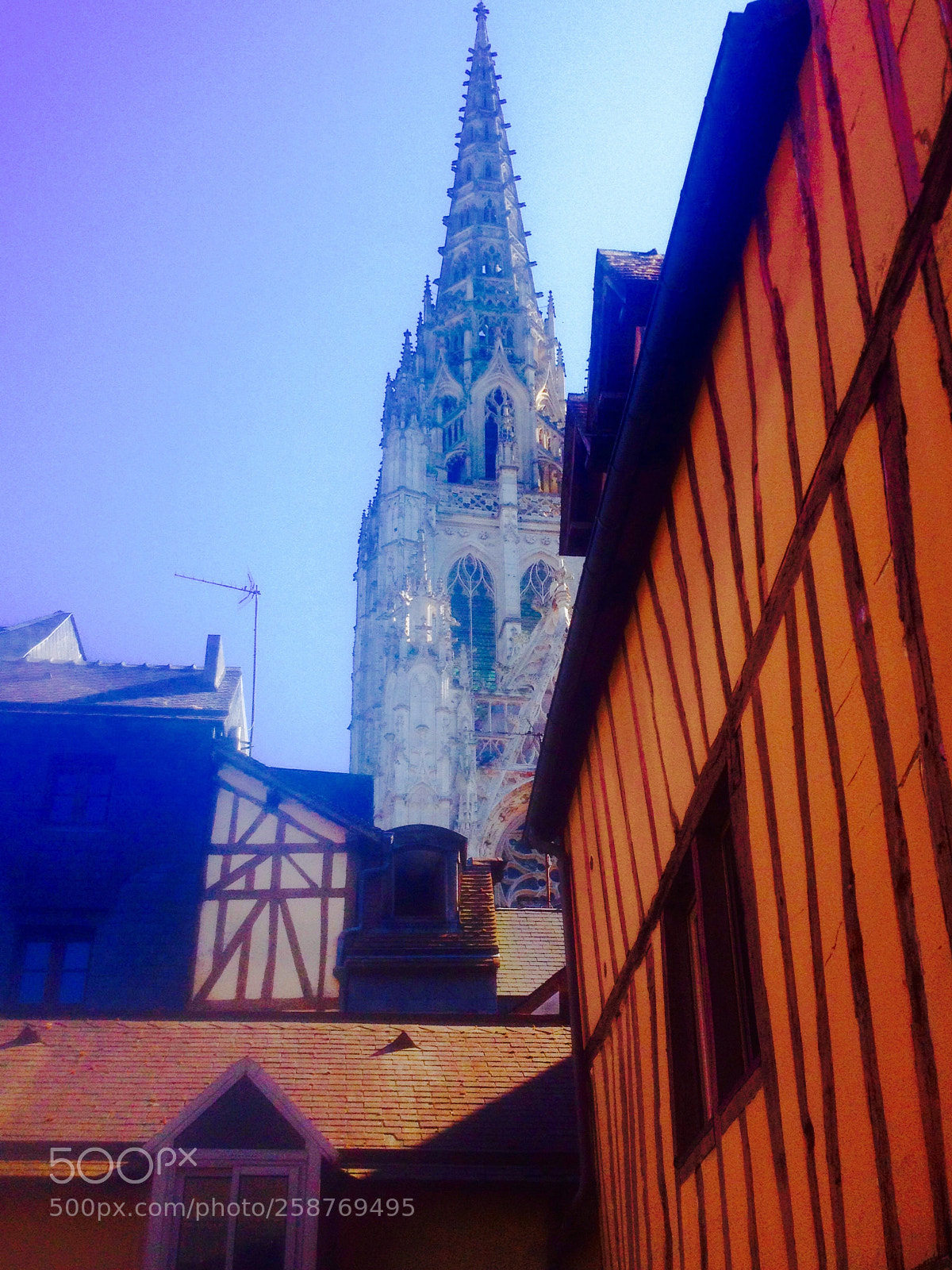 Apple iPhone 4S sample photo. Rouen photography