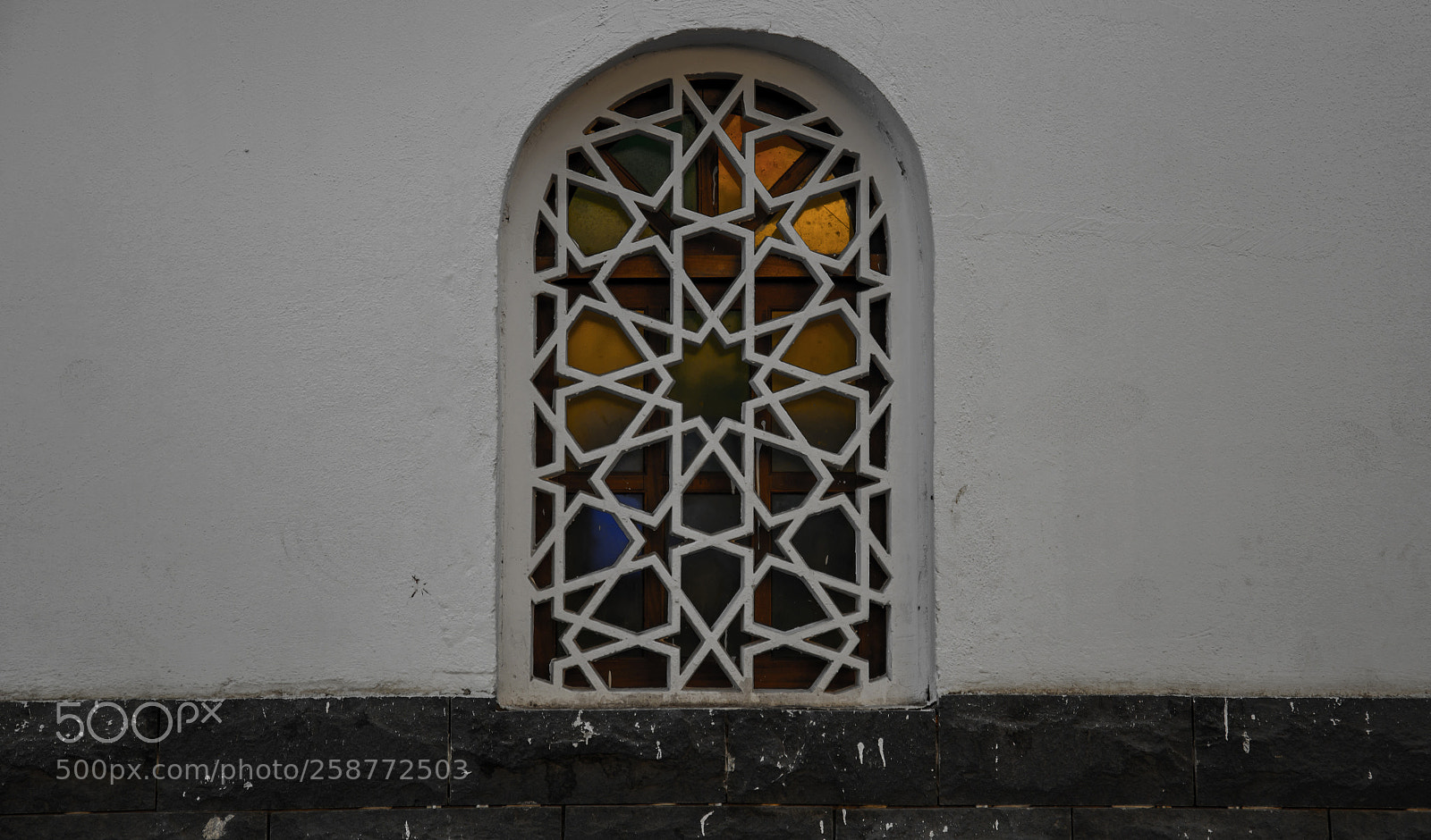 Nikon D610 sample photo. Color window photography