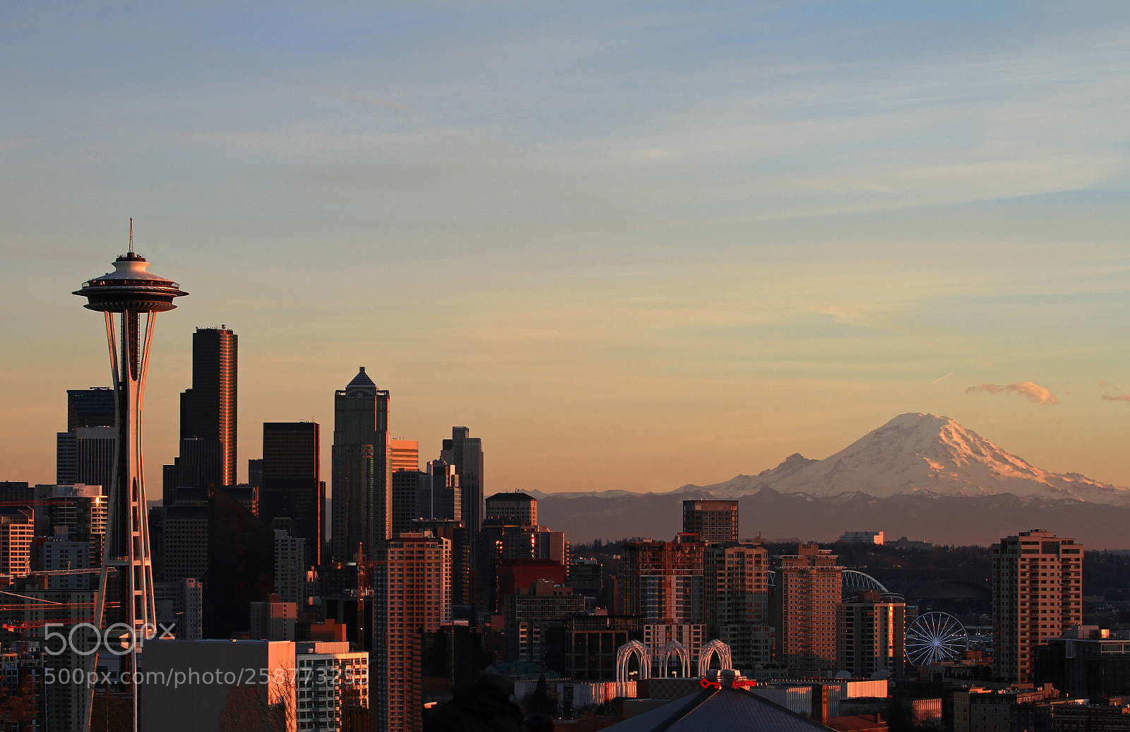 Canon EOS 7D sample photo. Seattle with mt. rainier photography