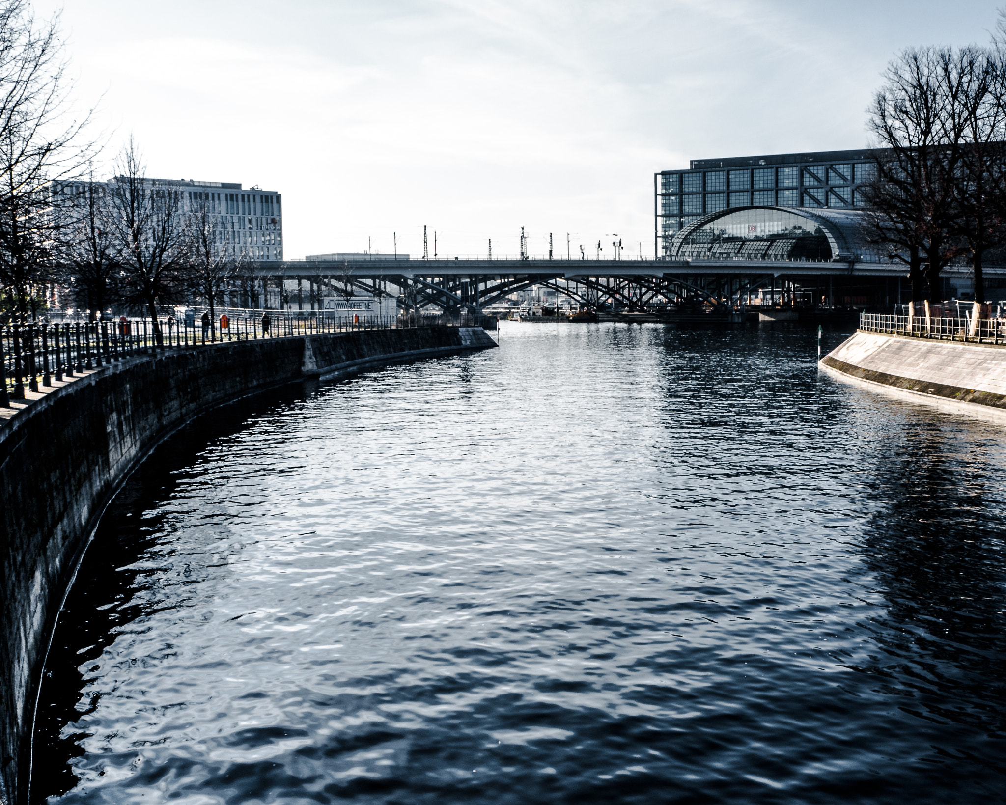 Olympus PEN E-PL8 sample photo. Berlin waterscape photography
