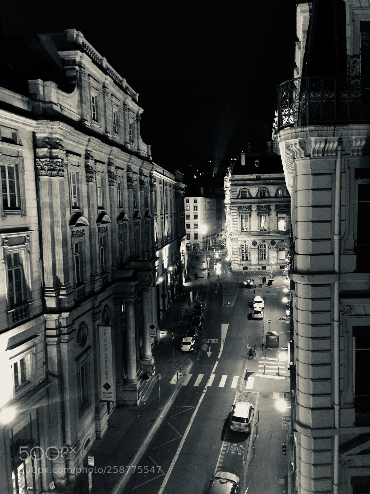 Apple iPhone 6 Plus sample photo. Lyon photography