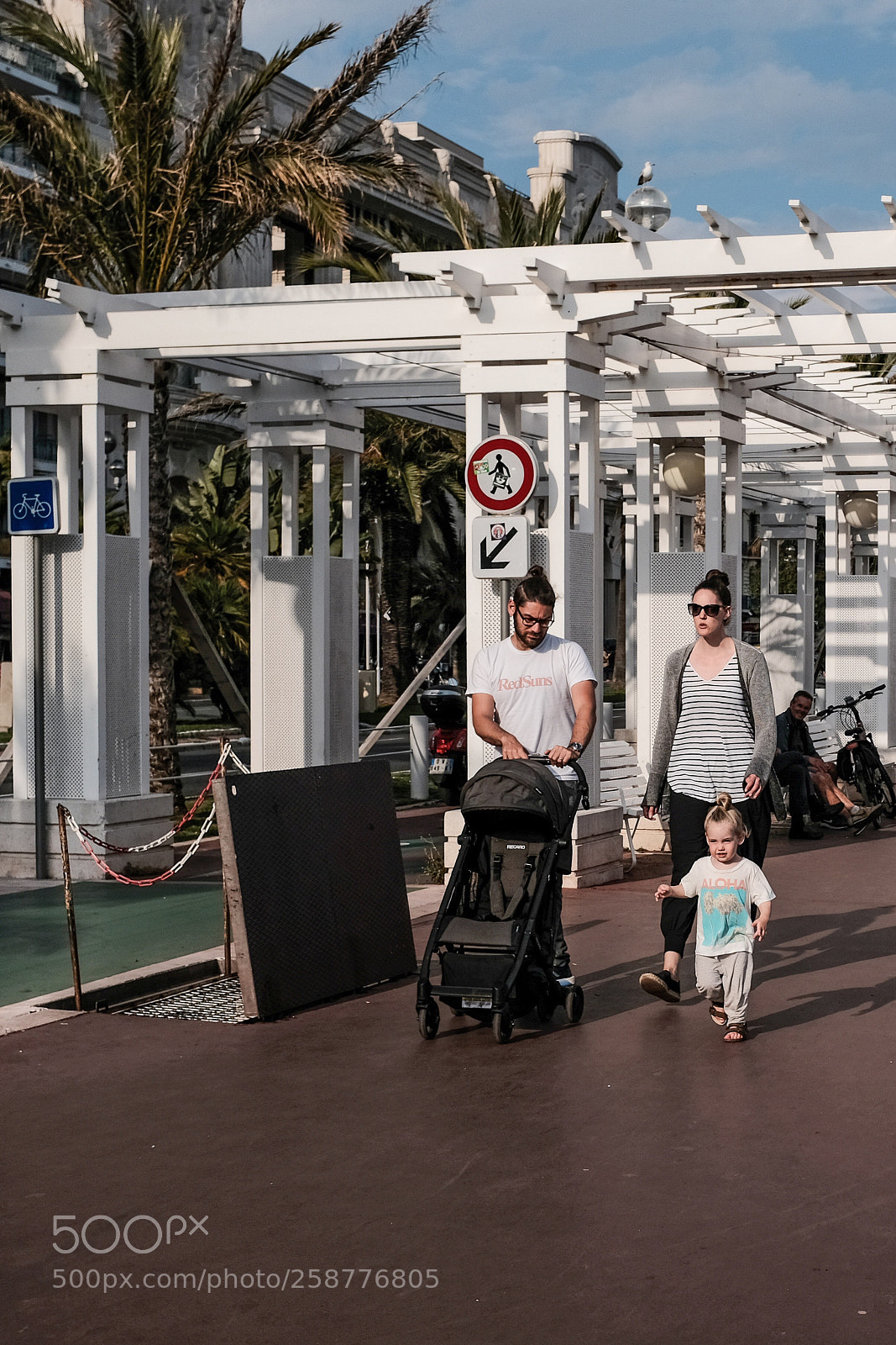 Fujifilm X100F sample photo. La famille chignon photography