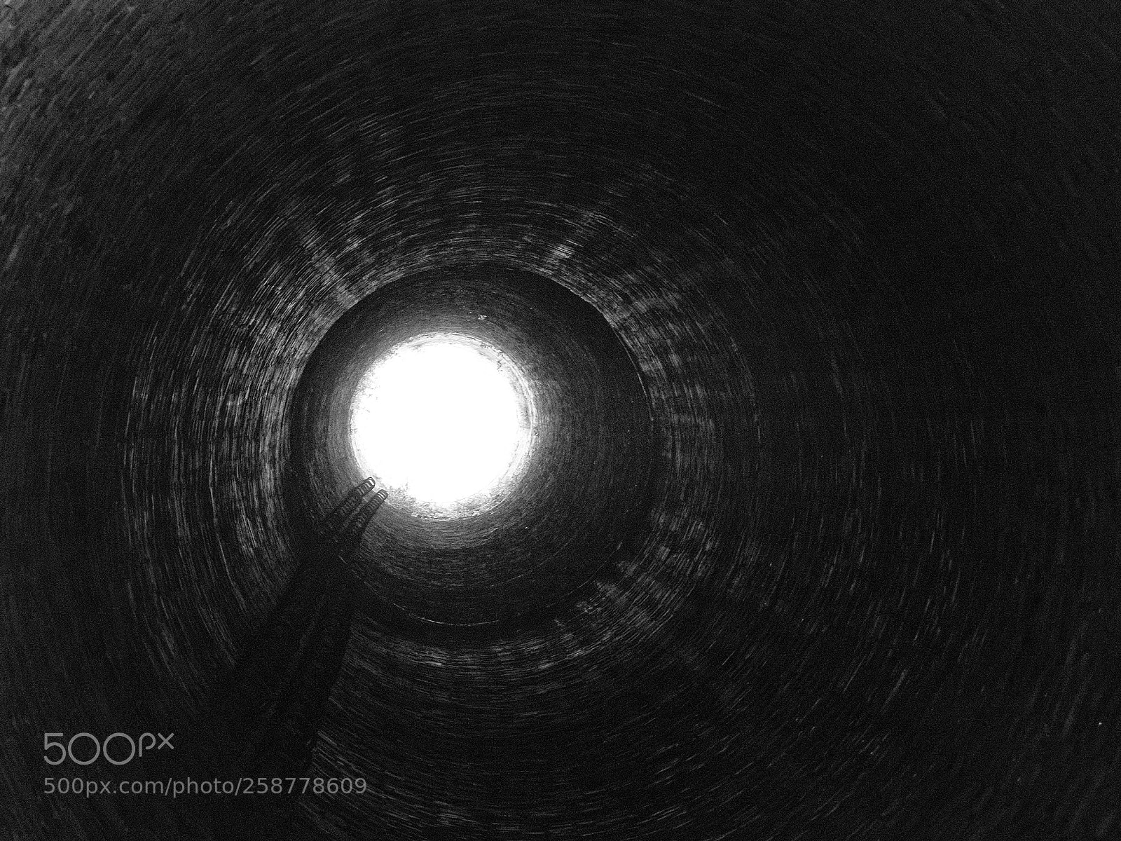 Olympus OM-D E-M10 II sample photo. Disused smoke stack photography