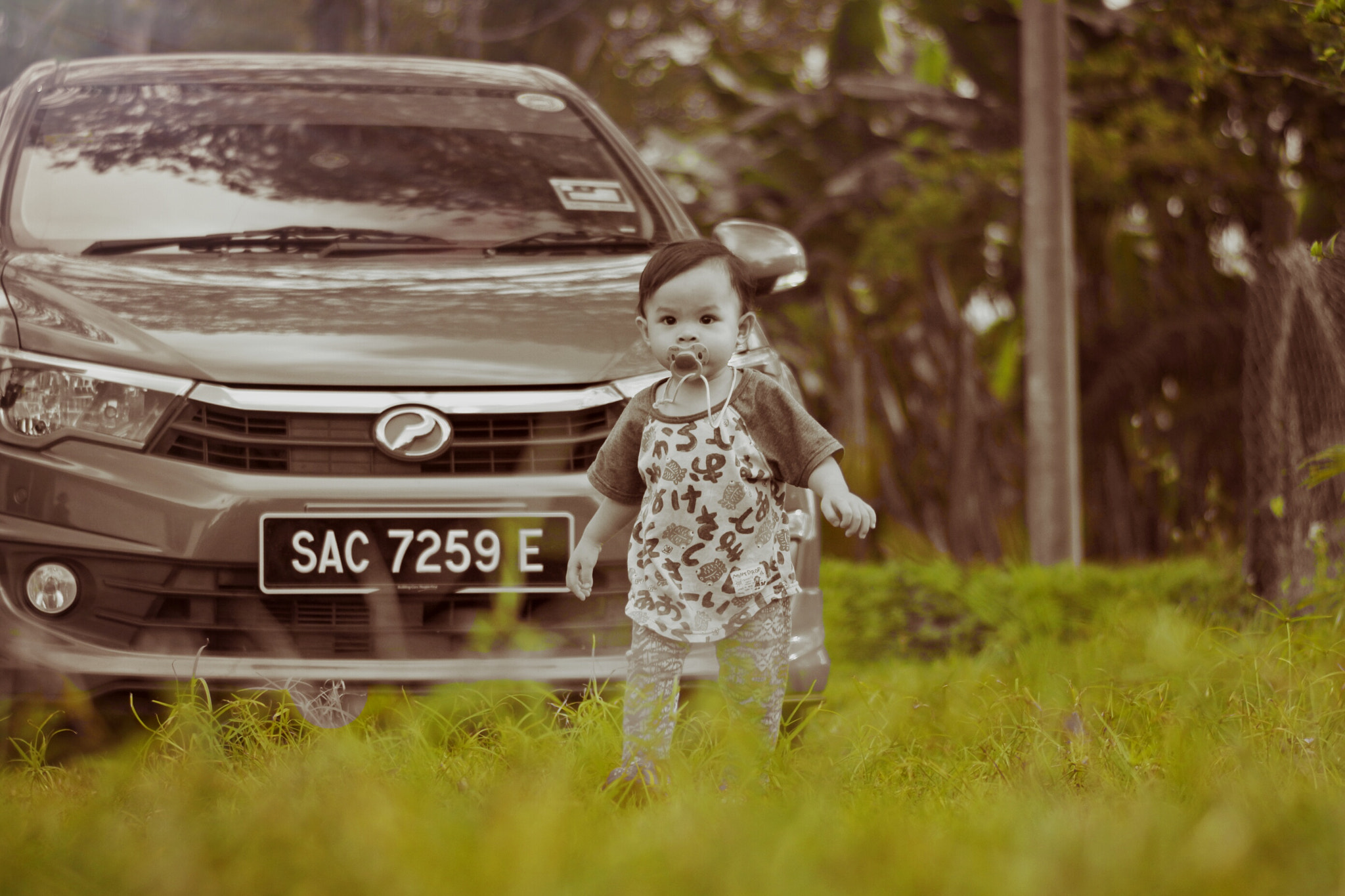 Nikon 1 J5 sample photo. Siti khairunissa looking at you photography