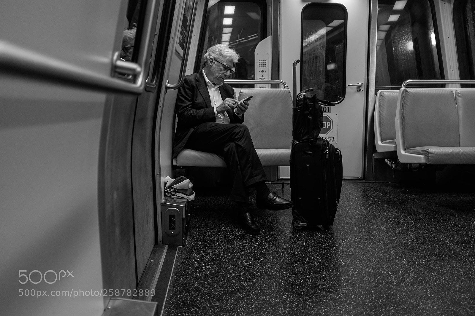 Fujifilm X100T sample photo. Metro rider photography