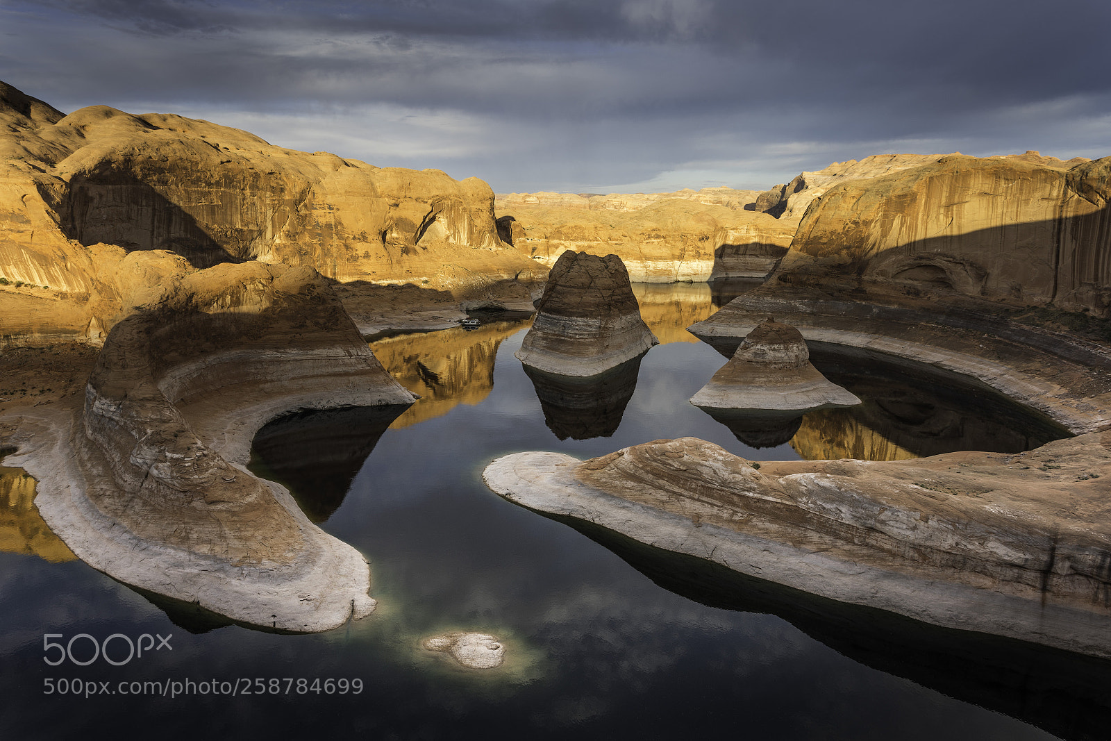 Sony a7R III sample photo. Reflection canyon photography