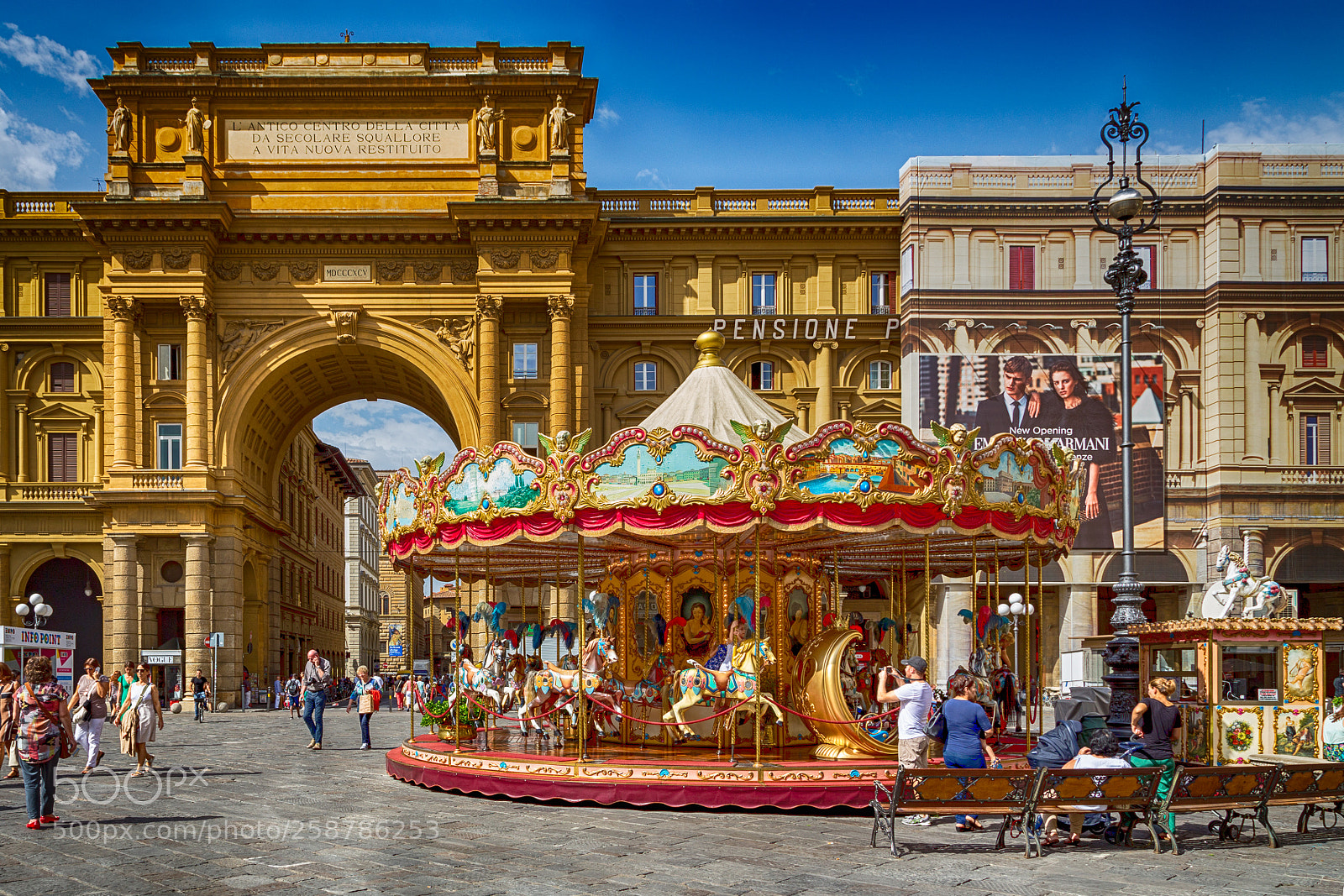 Canon EOS 6D sample photo. Carousel in the piazza photography