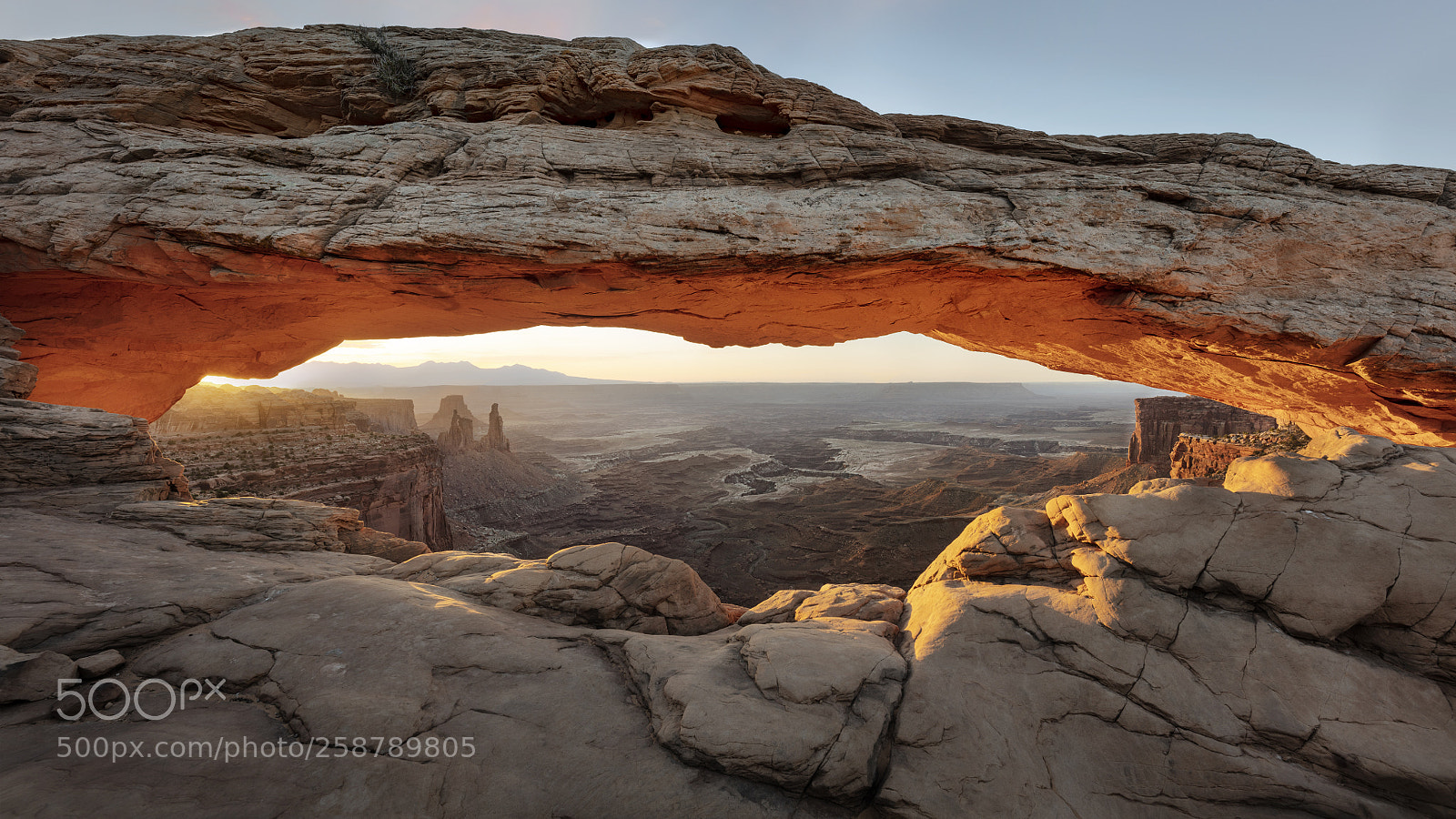 Canon EOS 5DS R sample photo. Mesa arch photography