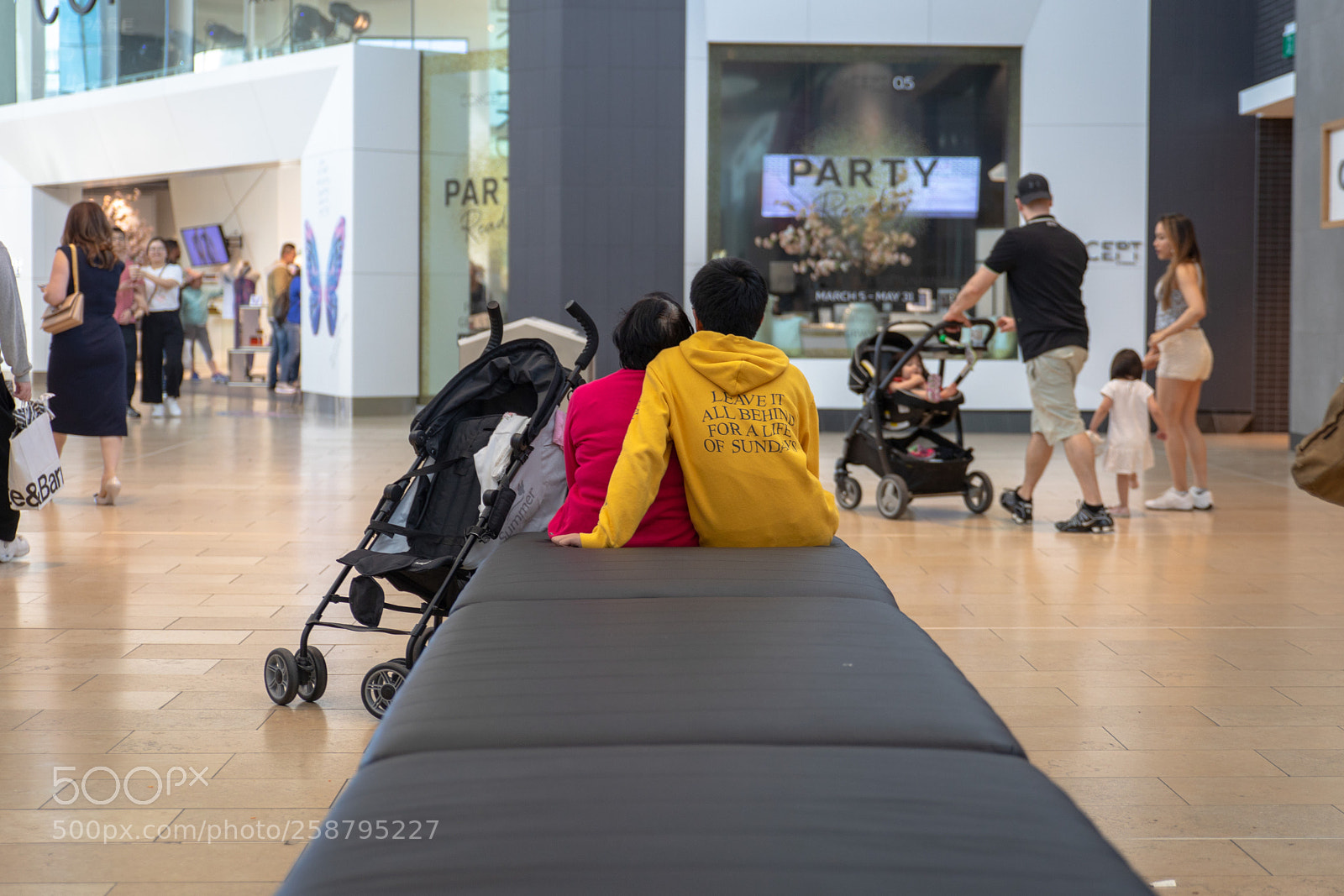 Canon EOS 5D Mark IV sample photo. Leave it all behind photography