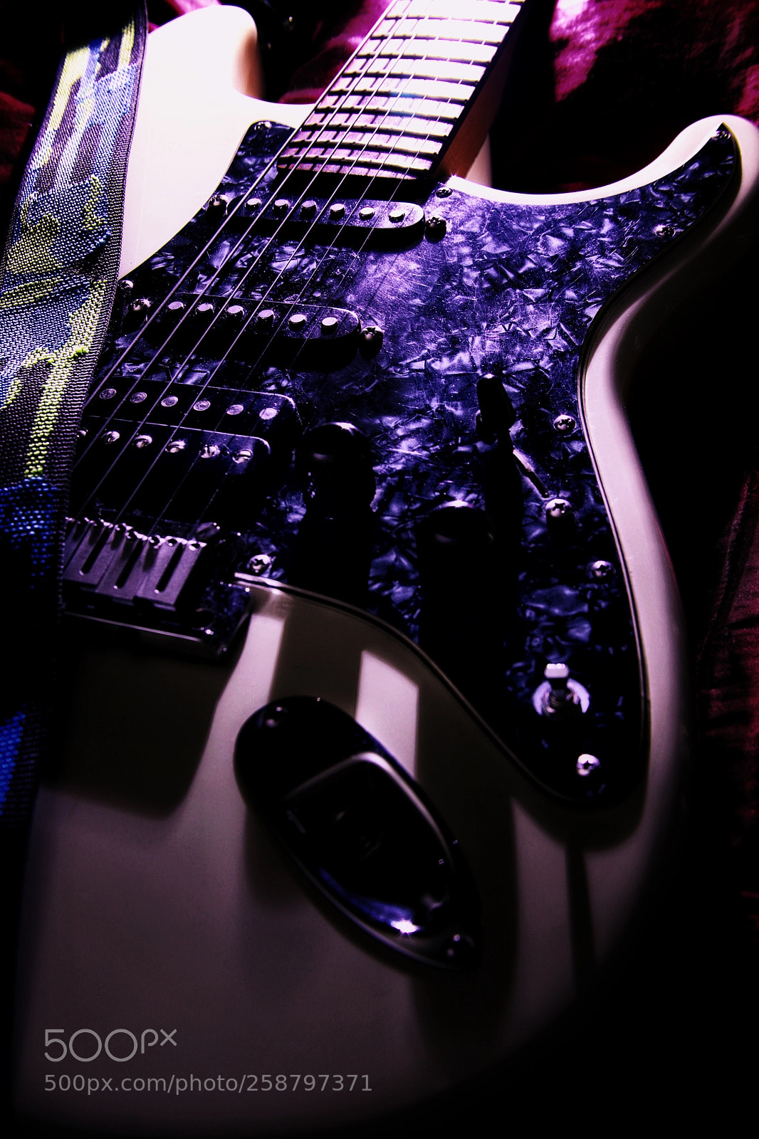 Canon EOS 6D Mark II sample photo. The blues photography