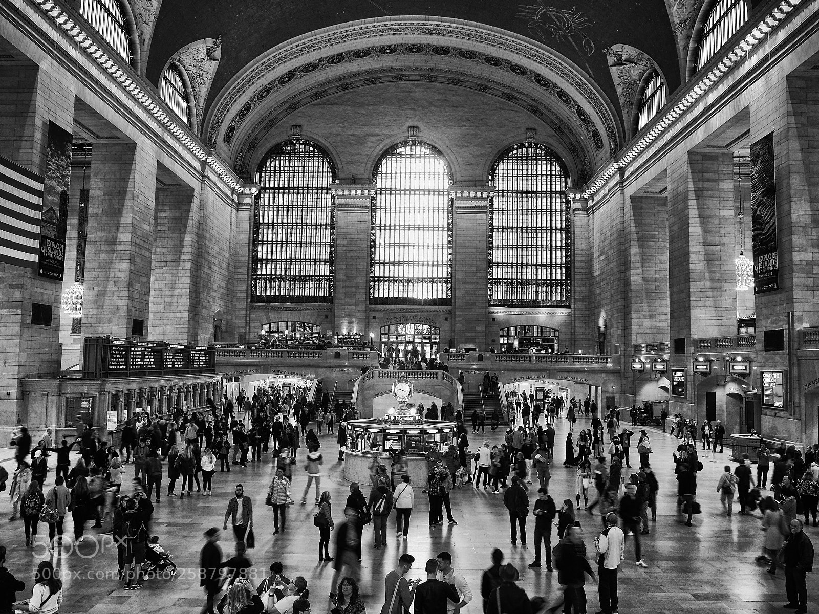 Olympus OM-D E-M10 sample photo. Grand central station photography