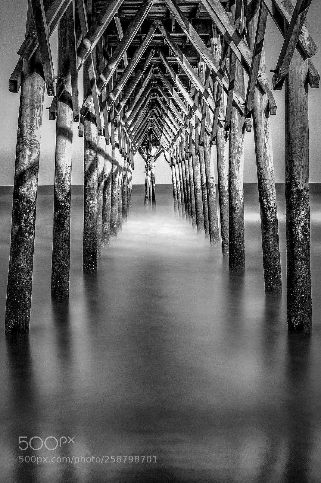 Canon EOS 5D Mark IV sample photo. 14th street pier ii photography
