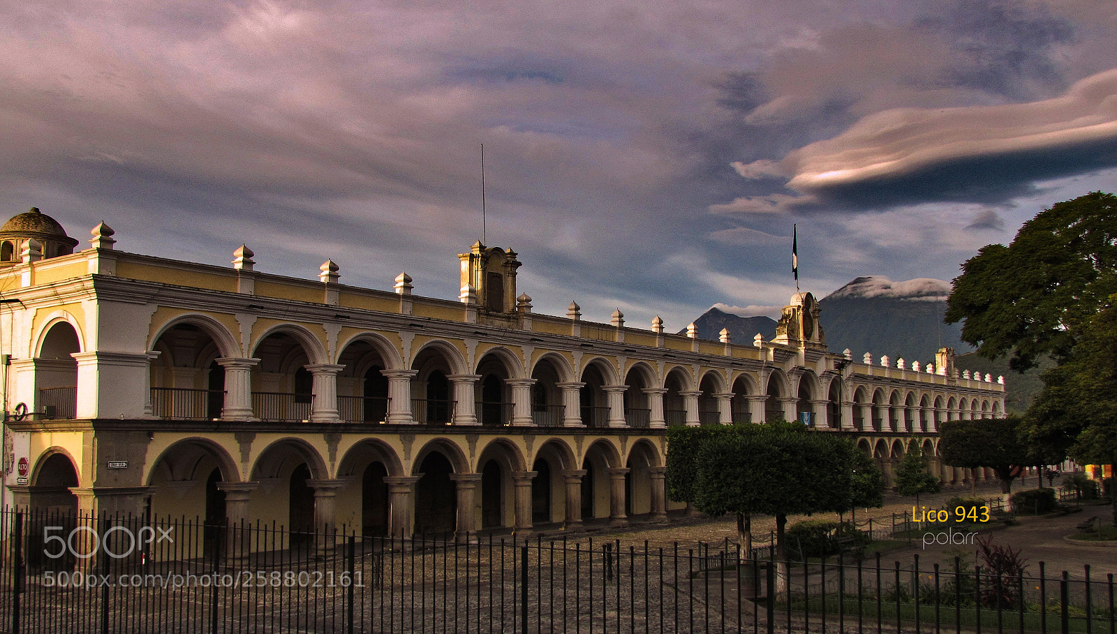 Canon PowerShot SX30 IS sample photo. Palacio de los capitanes photography