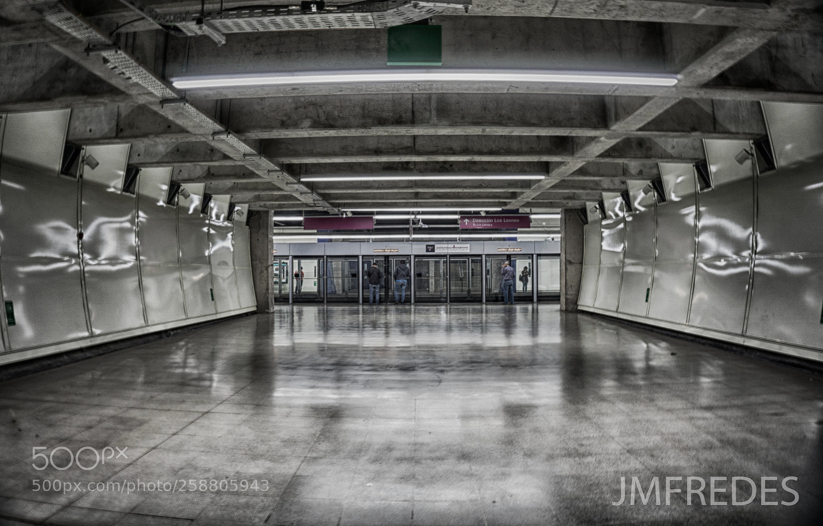 Sony a5100 sample photo. Entrada photography