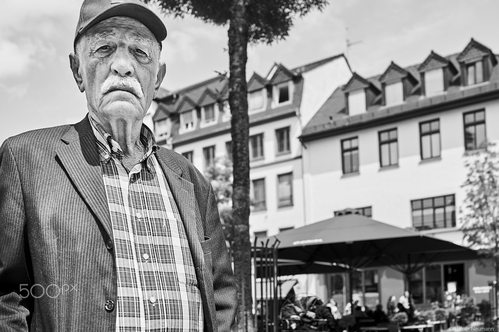 Sony Cyber-shot DSC-RX1R II sample photo. Mann 631 b&w photography