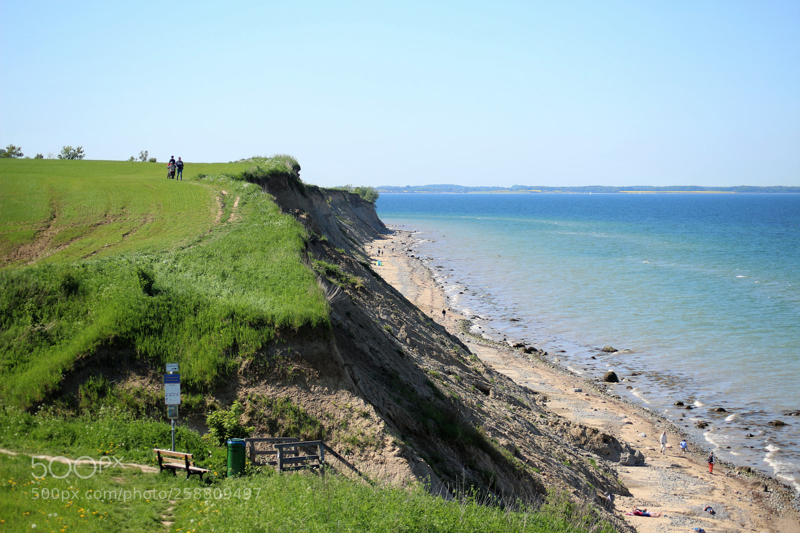 Canon EOS 100D (EOS Rebel SL1 / EOS Kiss X7) sample photo. Steep coast photography