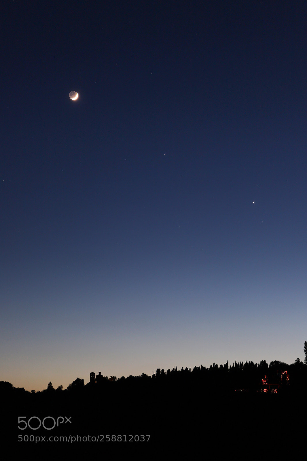 Canon EOS 6D Mark II sample photo. Moon and venus upper photography