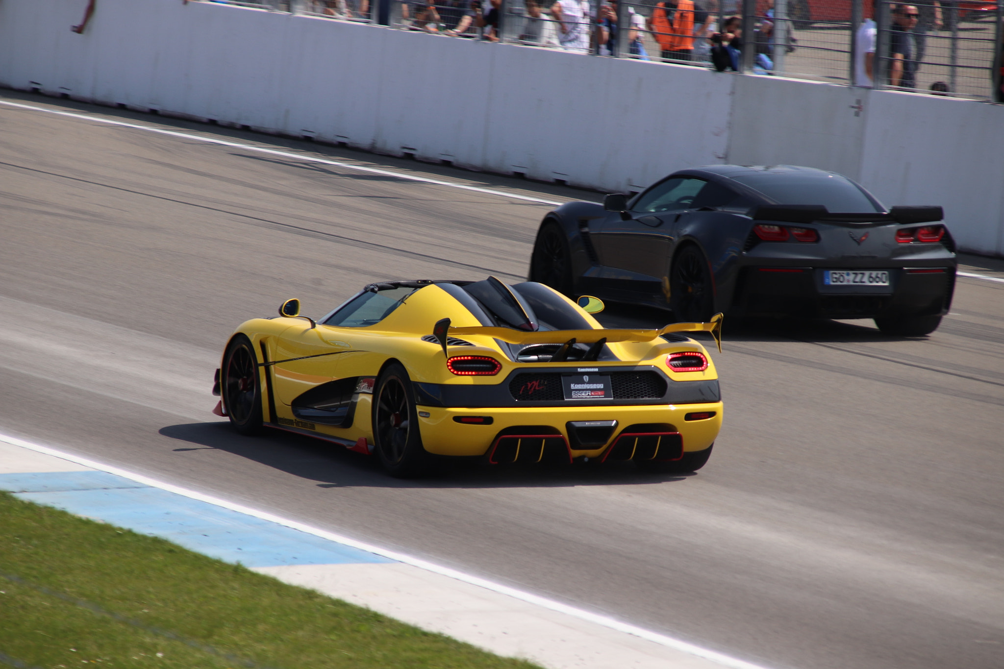 Canon EOS 200D (EOS Rebel SL2 / EOS Kiss X9) + Canon TS-E 90mm F2.8 Tilt-Shift sample photo. Koenigsegg agere rs ml photography