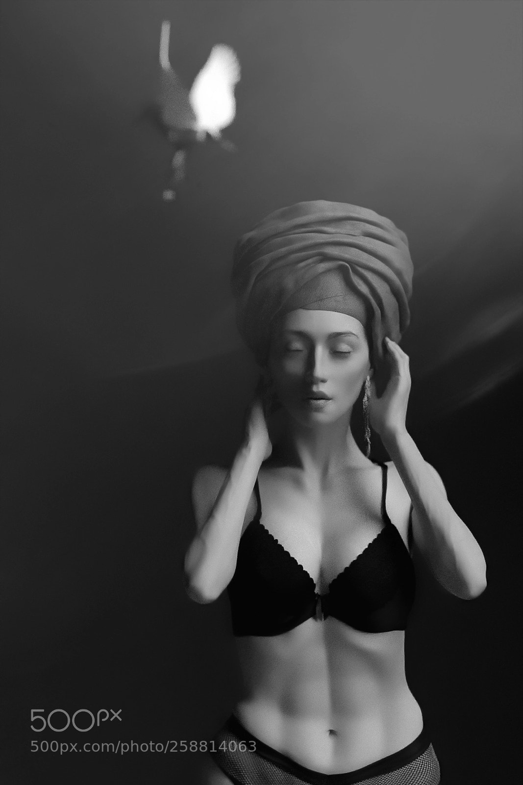 Olympus OM-D E-M10 II sample photo. Turban photography
