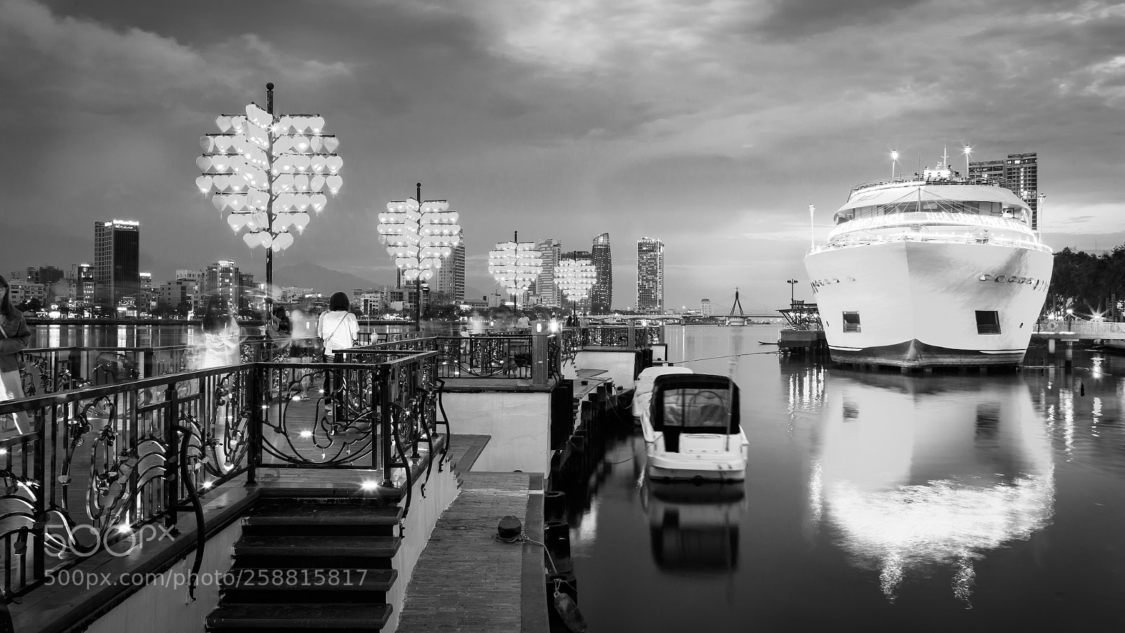 Canon EOS 6D sample photo. Love bridge, da nang photography