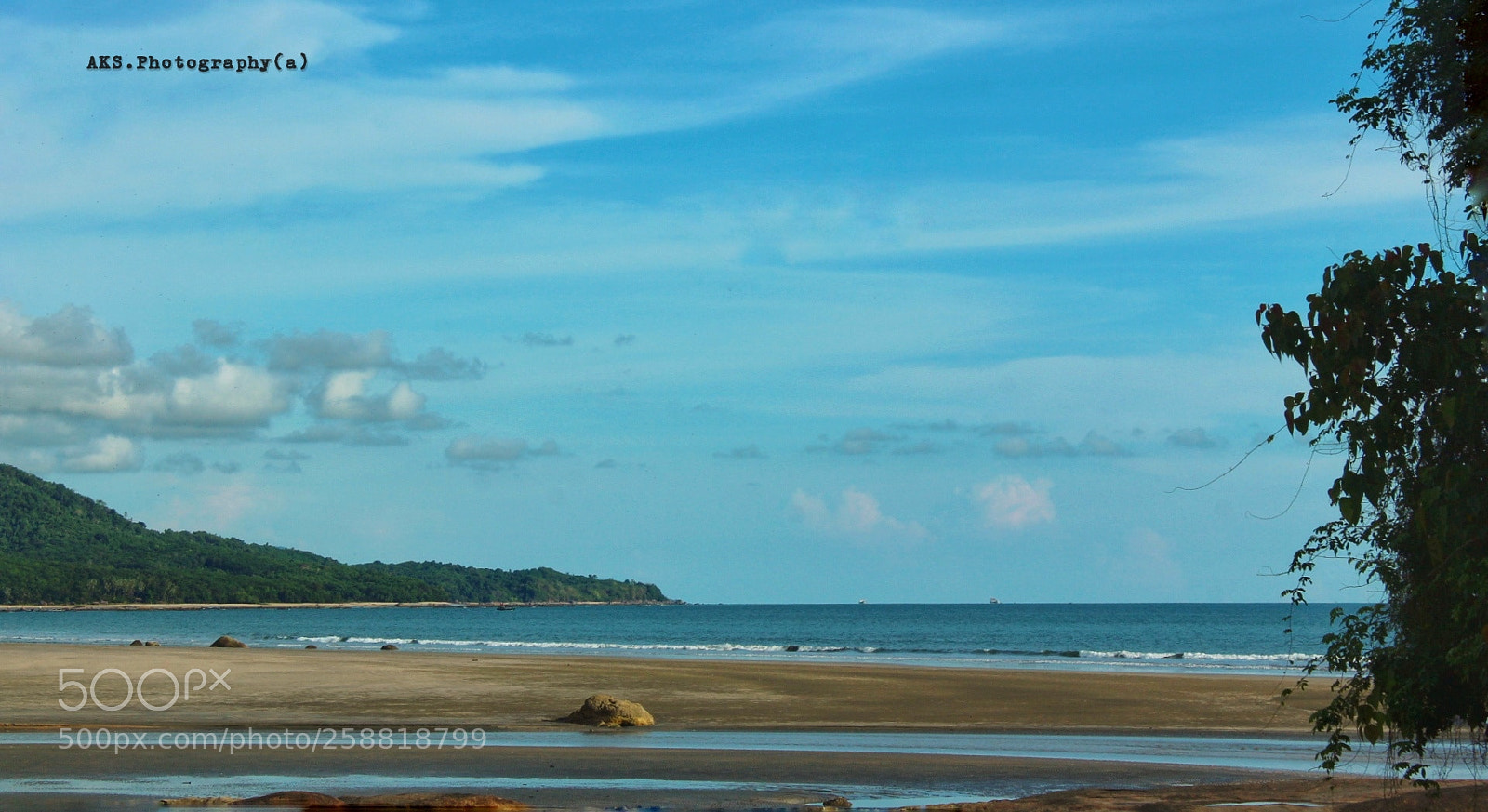 Canon EOS 1300D (EOS Rebel T6 / EOS Kiss X80) sample photo. Parchaunginn beach photography