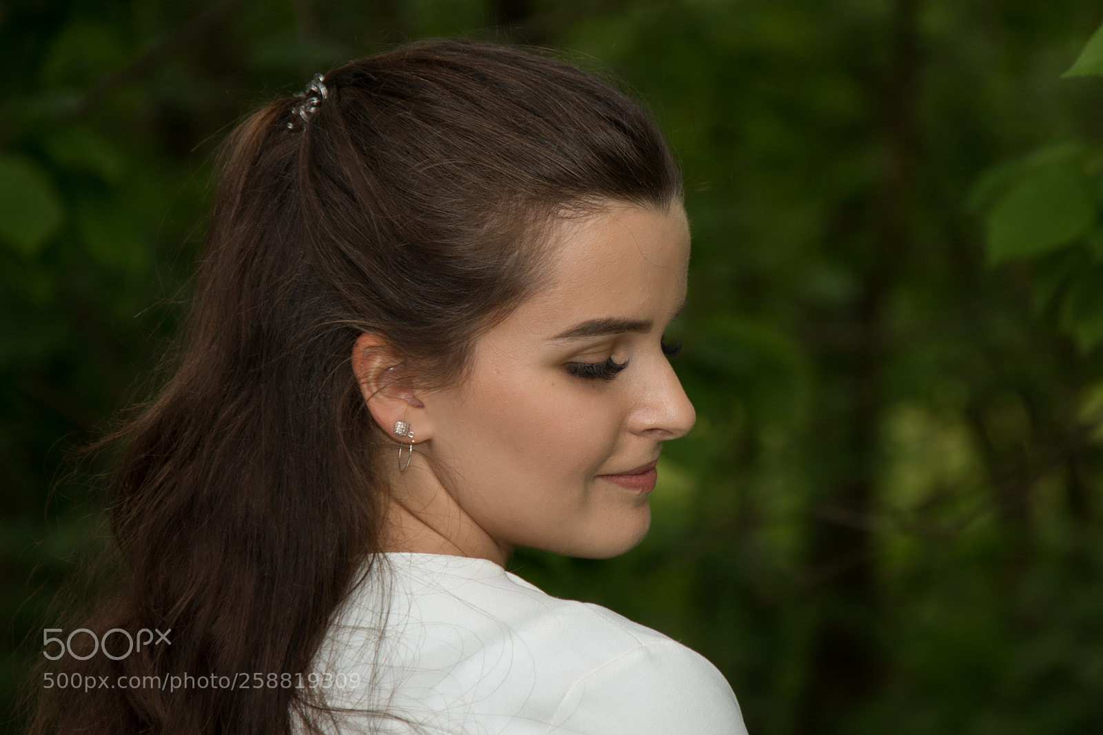 Canon EOS 7D Mark II sample photo. Portrait photography
