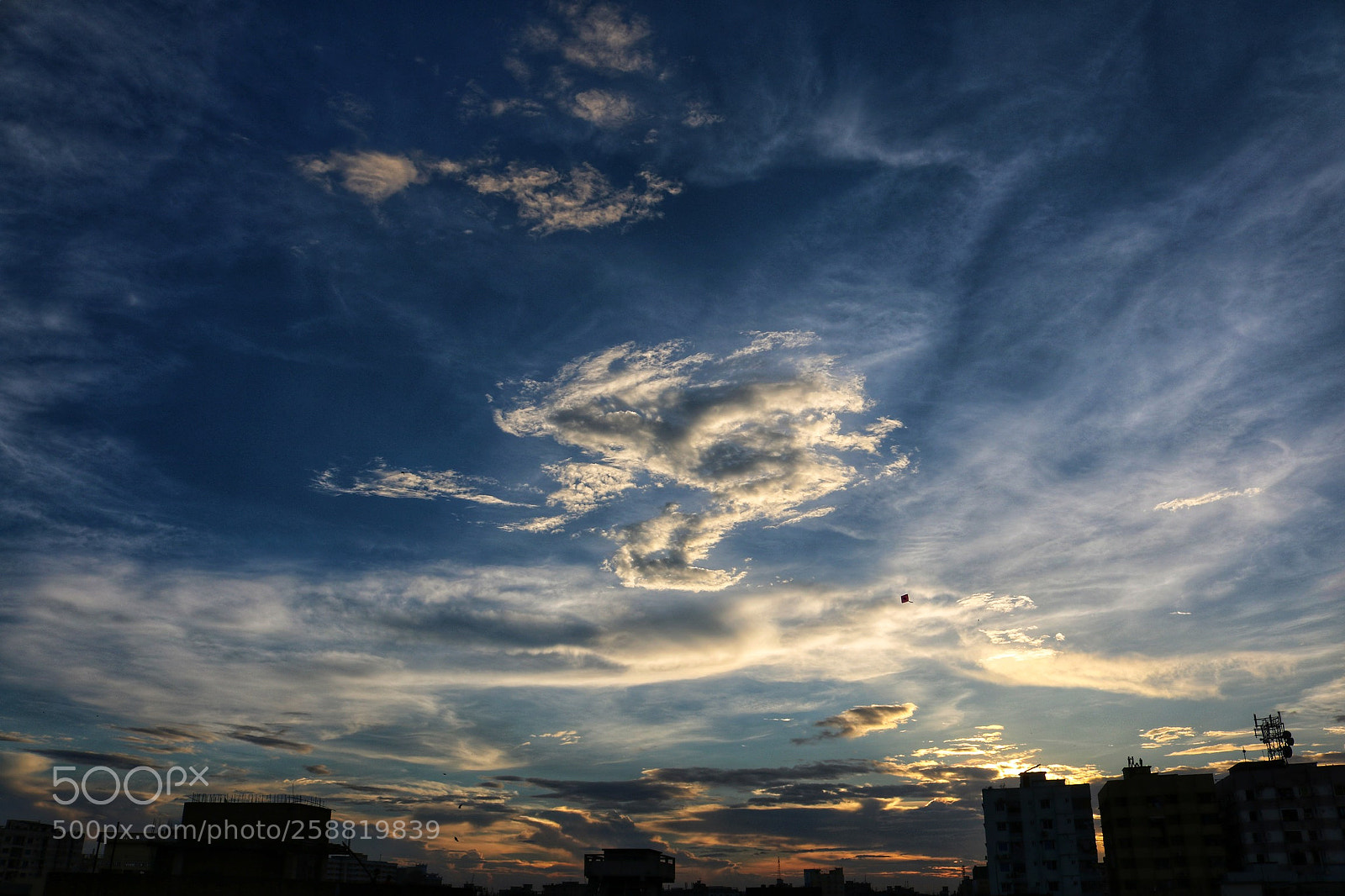 Canon EOS 750D (EOS Rebel T6i / EOS Kiss X8i) sample photo. City sky photography