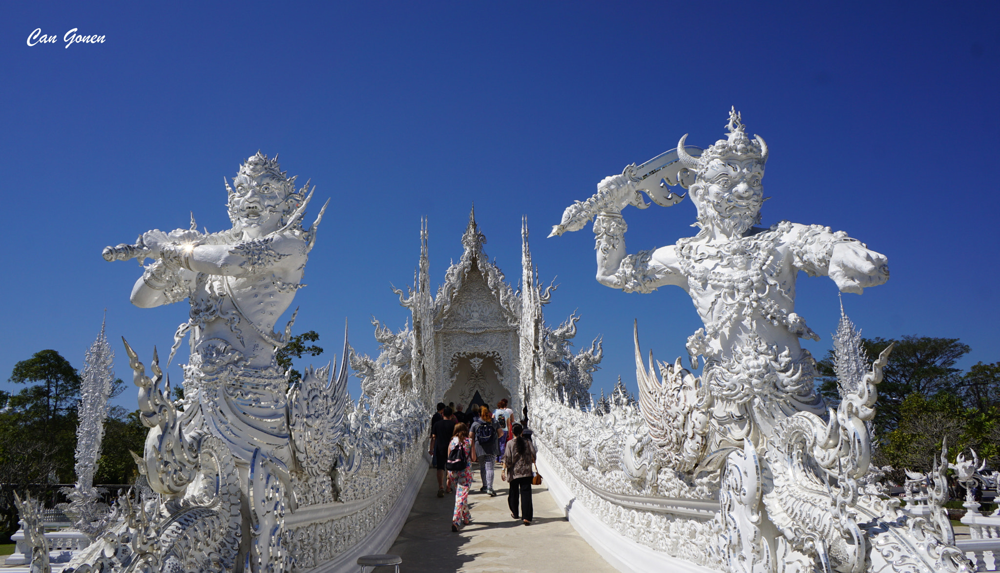 Sony a6000 + Sony E 20mm F2.8 sample photo. White temple, chiang rai, thailand photography