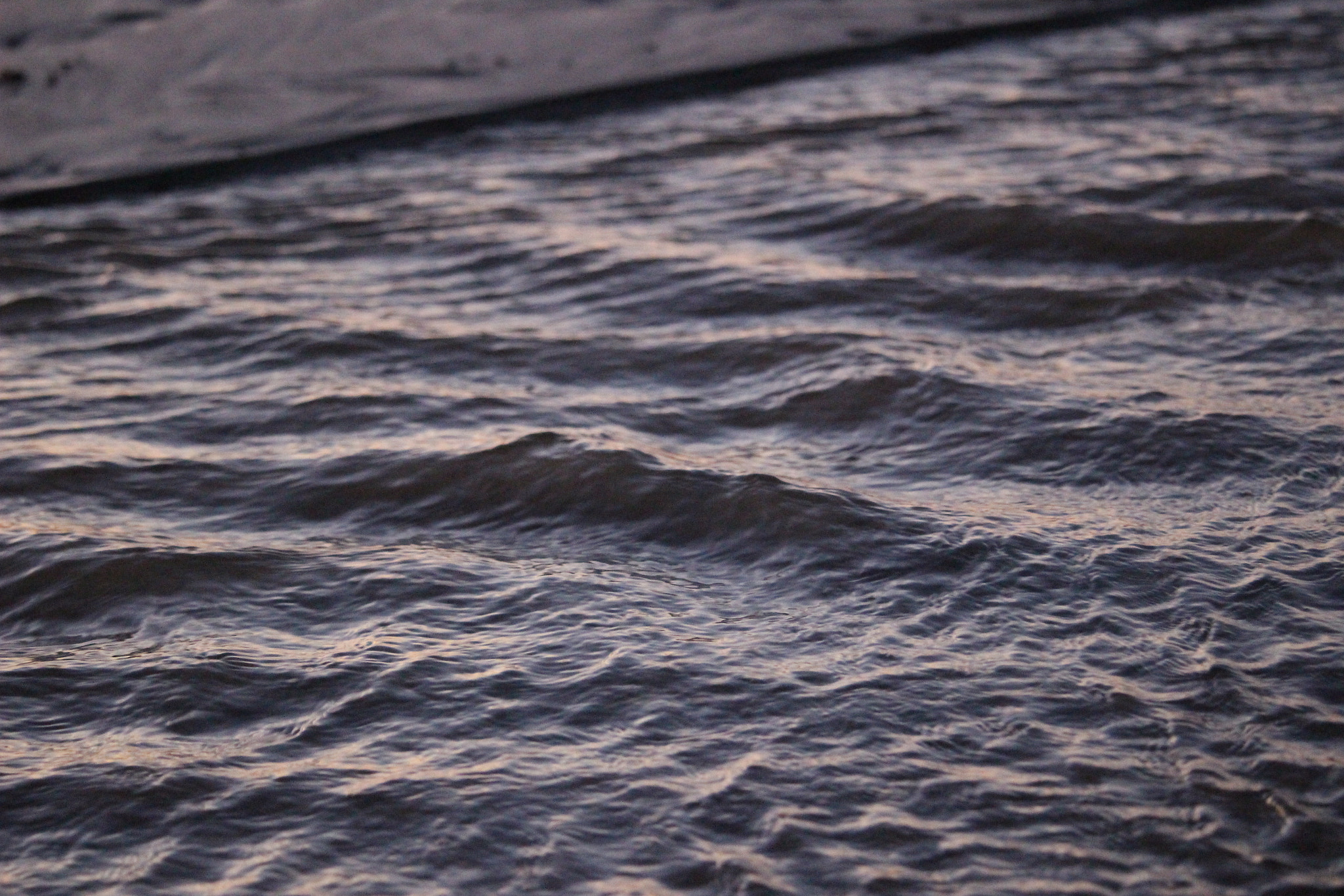 Canon EF-S 55-250mm F4-5.6 IS STM sample photo. Moving waves photography