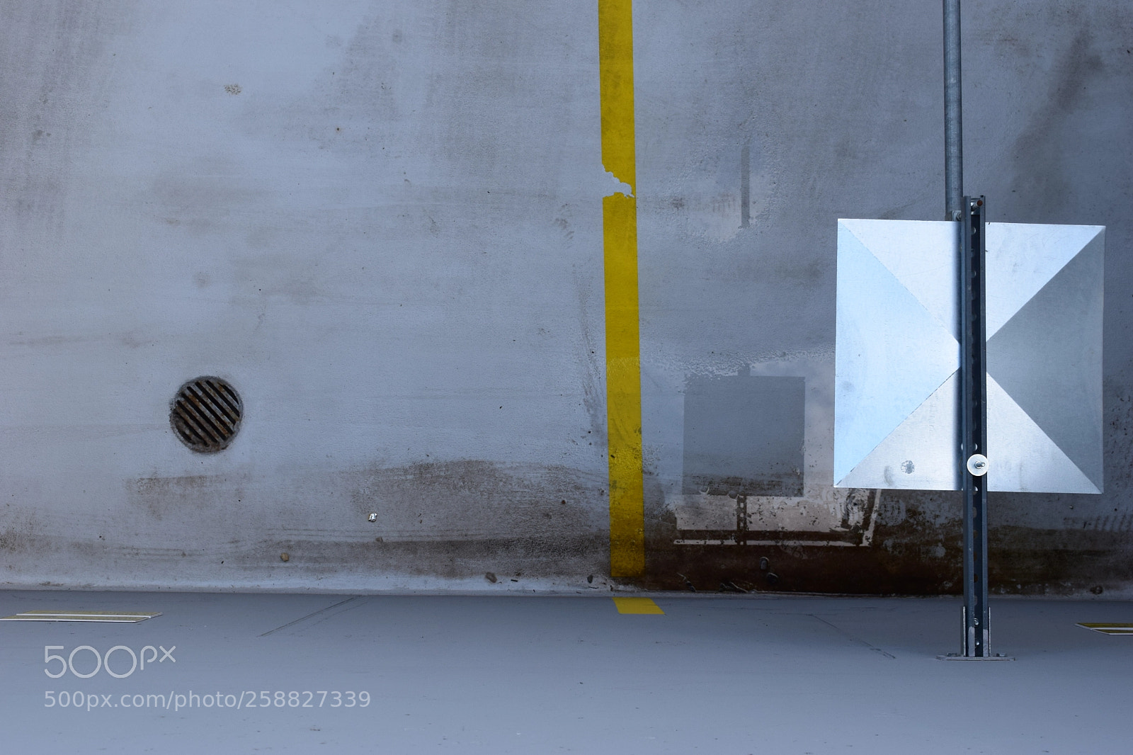Nikon D5300 sample photo. Underground garage photography