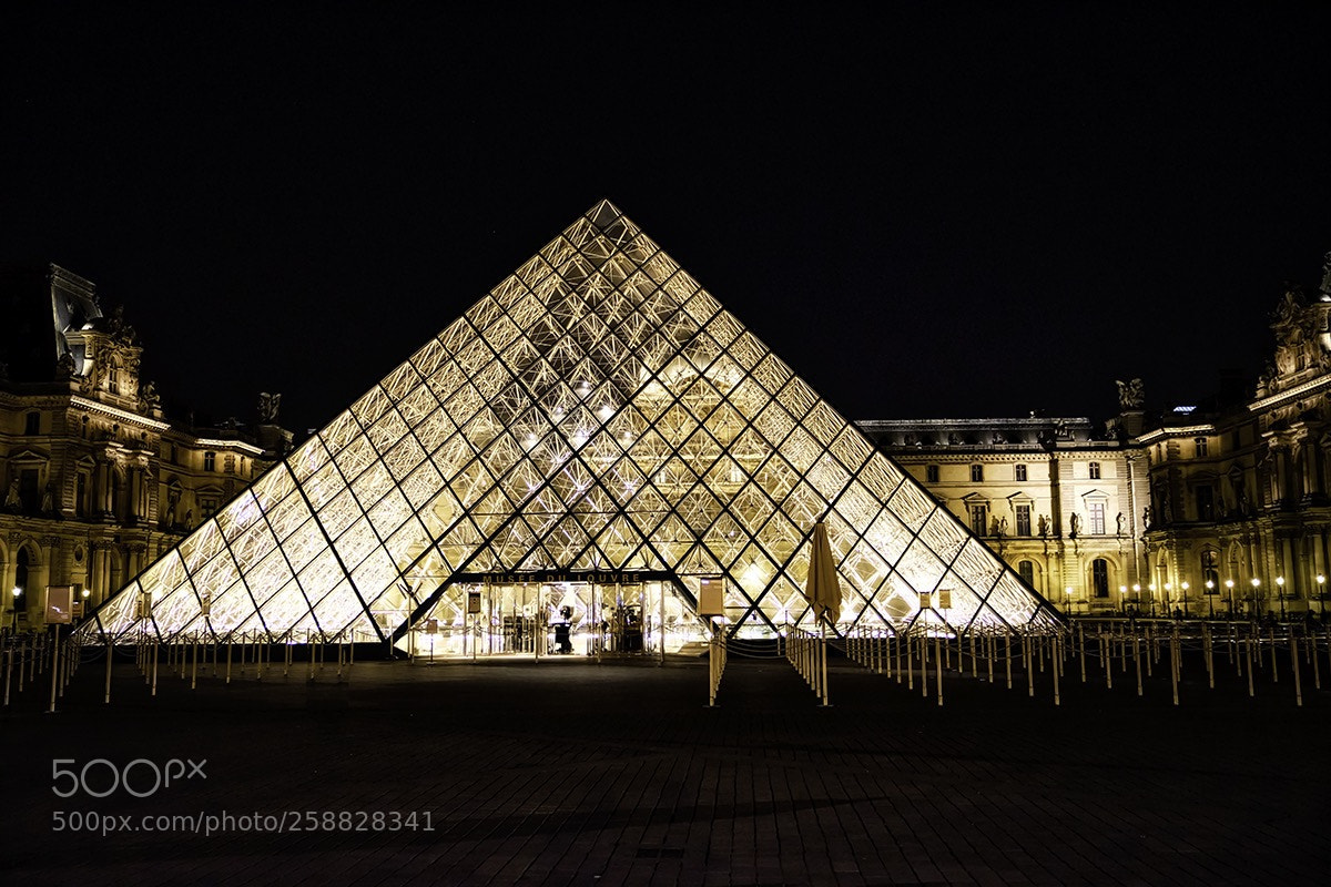 Sony a7R III sample photo. Musee du louvre at photography