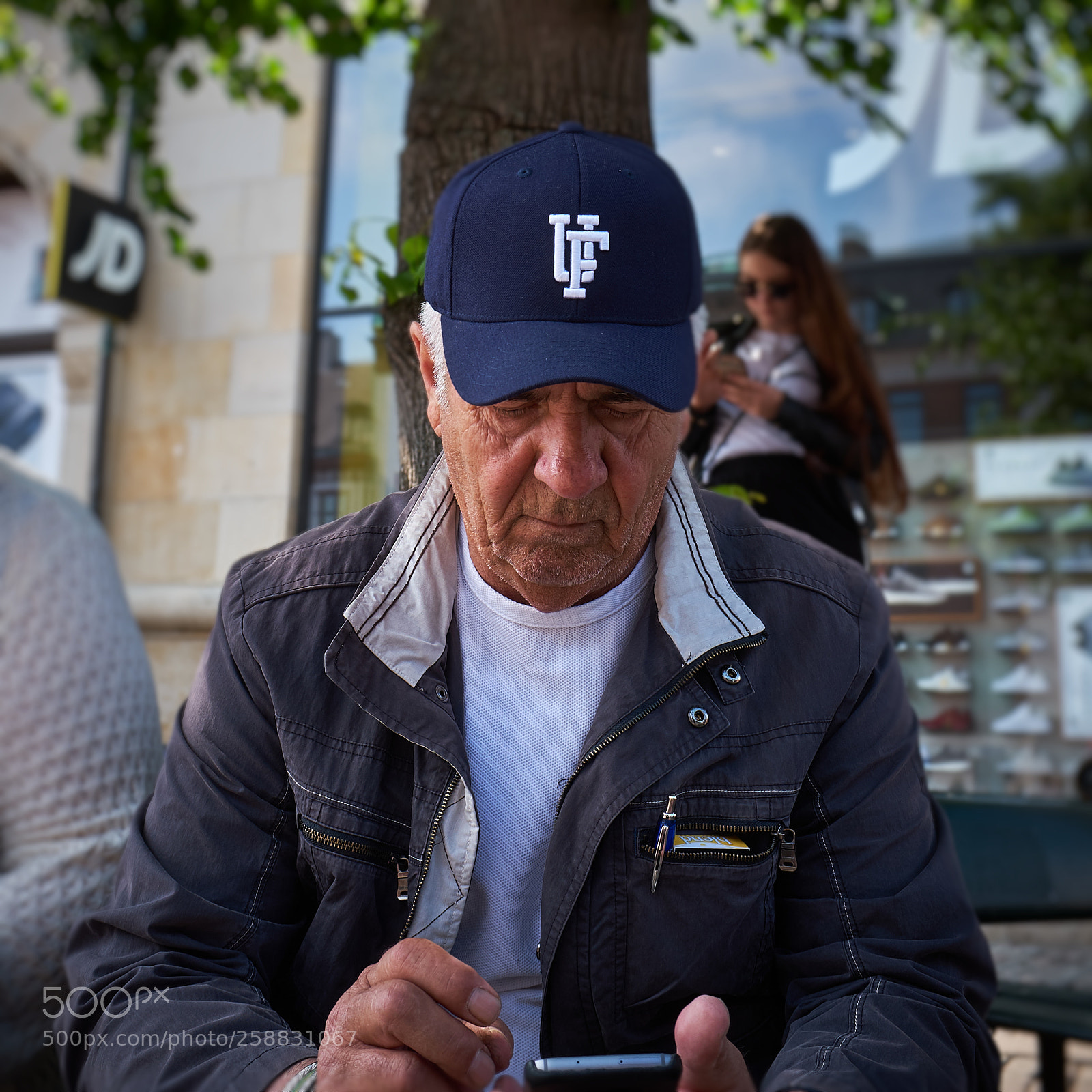 Fujifilm X100F sample photo. Carnival texting the situation photography