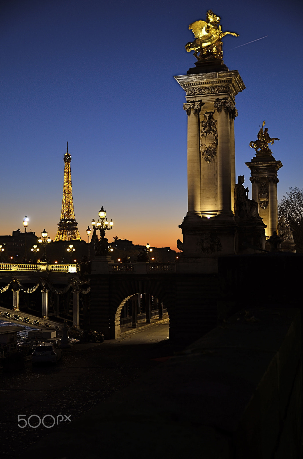 Sigma 17-70mm F2.8-4 DC Macro OS HSM sample photo. Pont alexandre iii photography