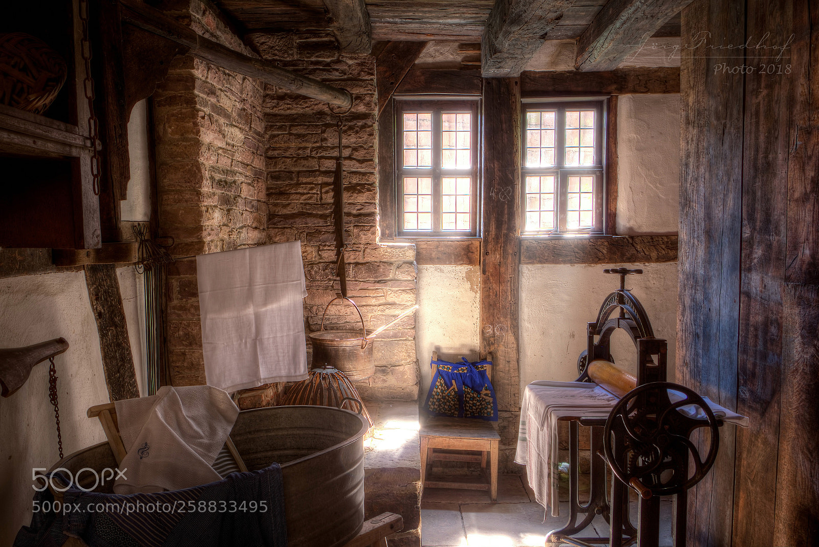 Canon EOS 700D (EOS Rebel T5i / EOS Kiss X7i) sample photo. Old laundry chamber photography