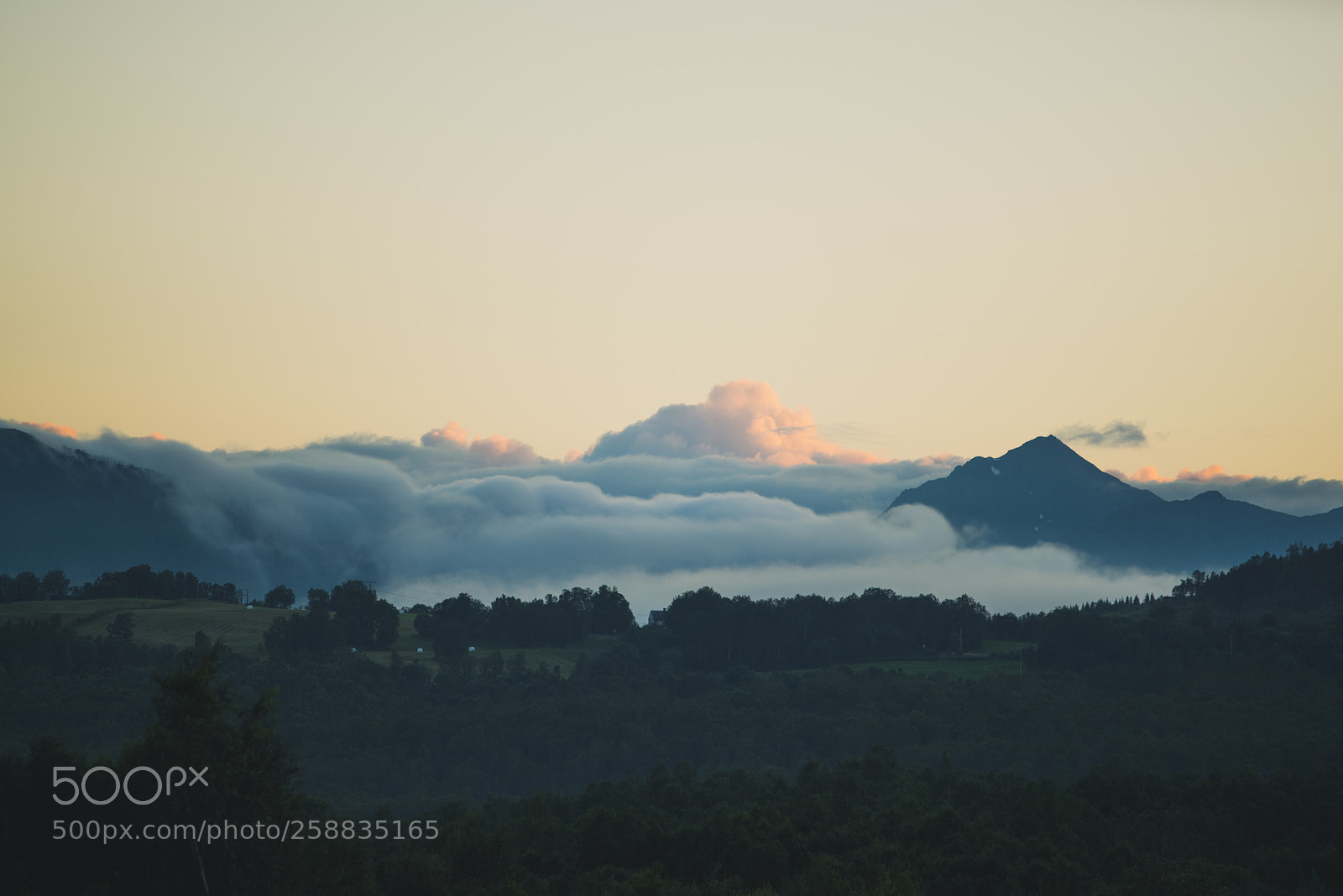 Sony a7R sample photo. Cloudfall photography